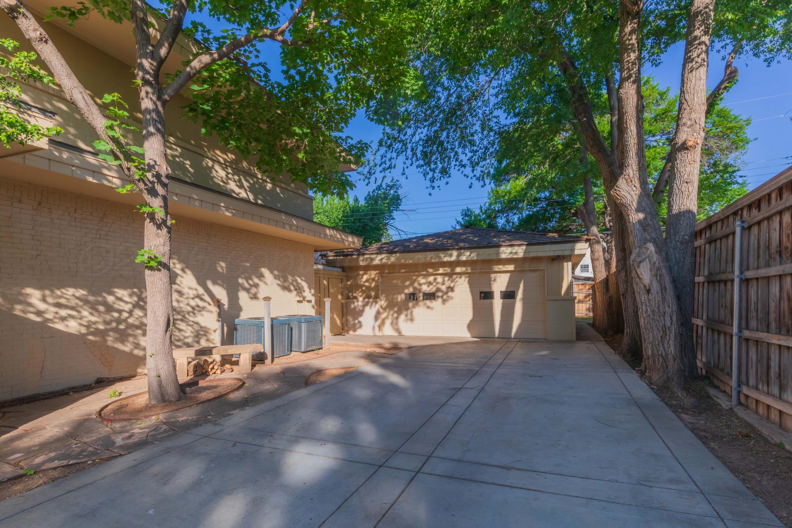 2612 Henning Street Property Photo 85