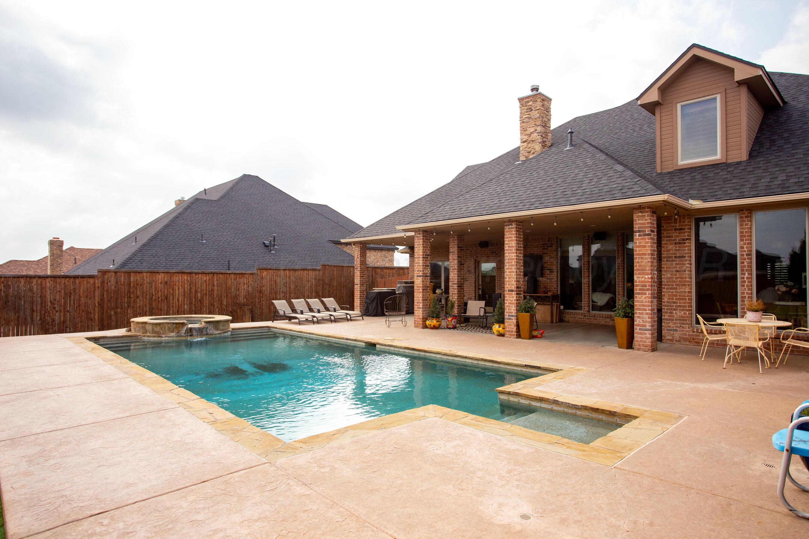 1 Stoneway Court Property Photo 4
