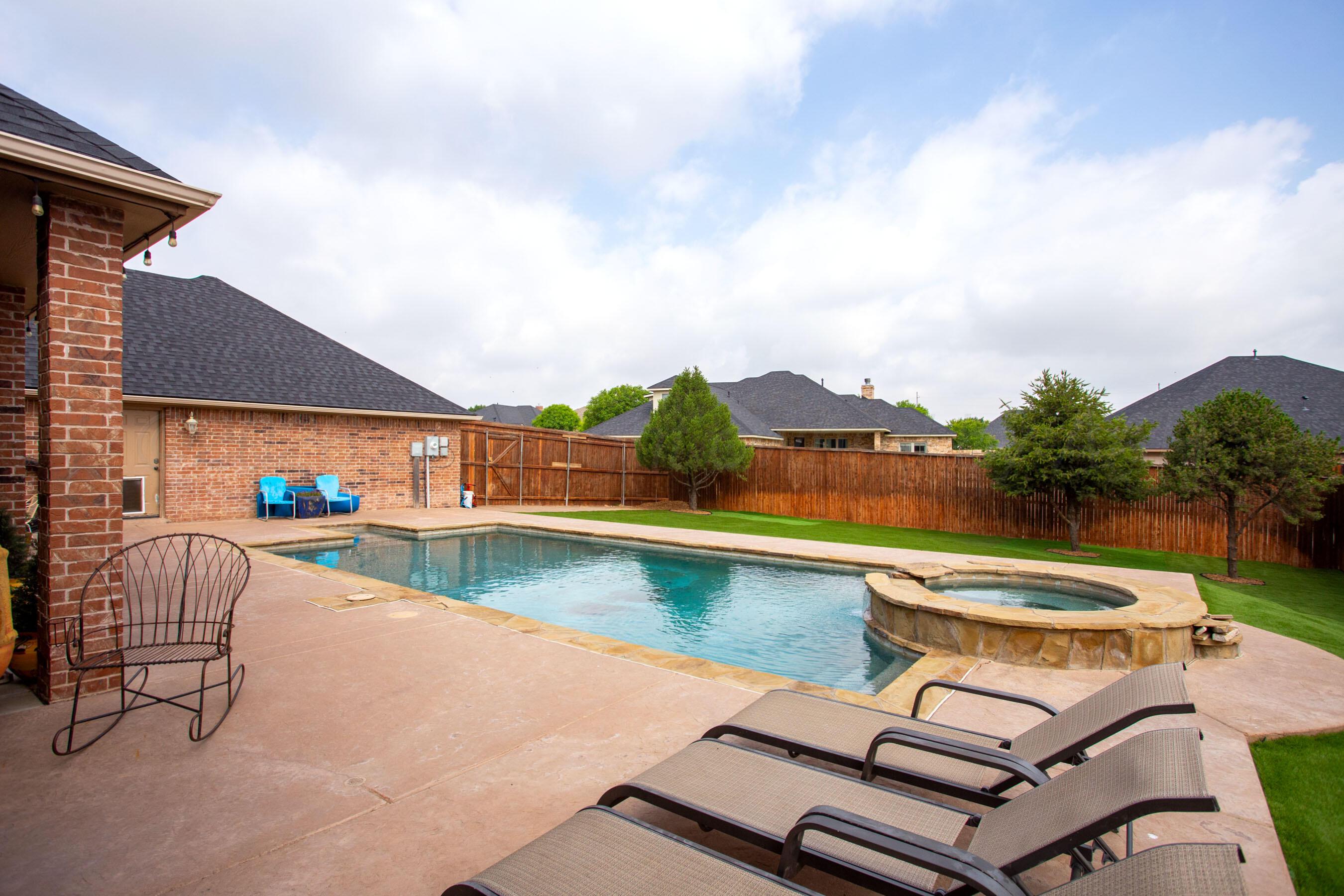 1 Stoneway Court Property Photo 8