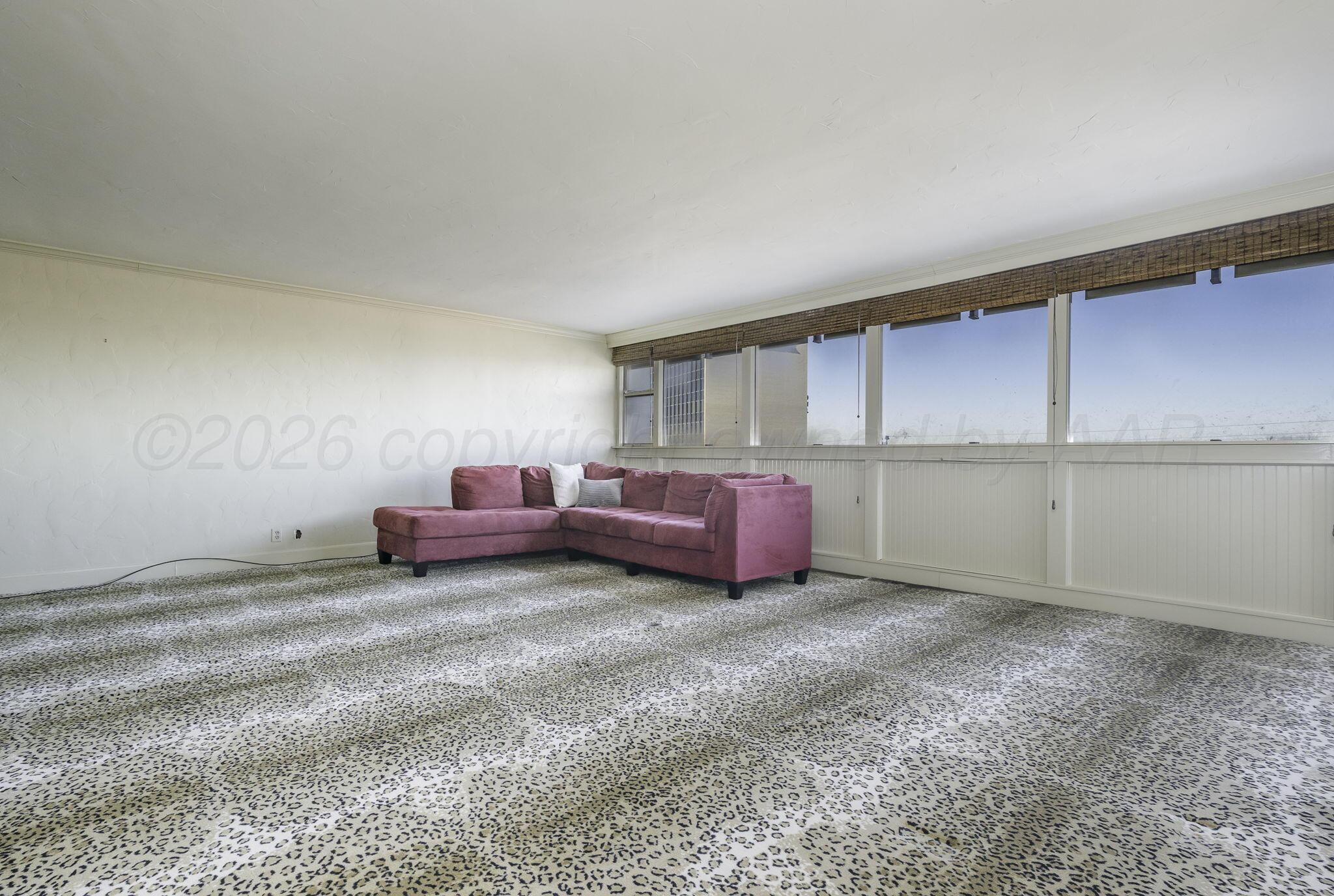 2028 S Austin #401 Street Property Photo 4