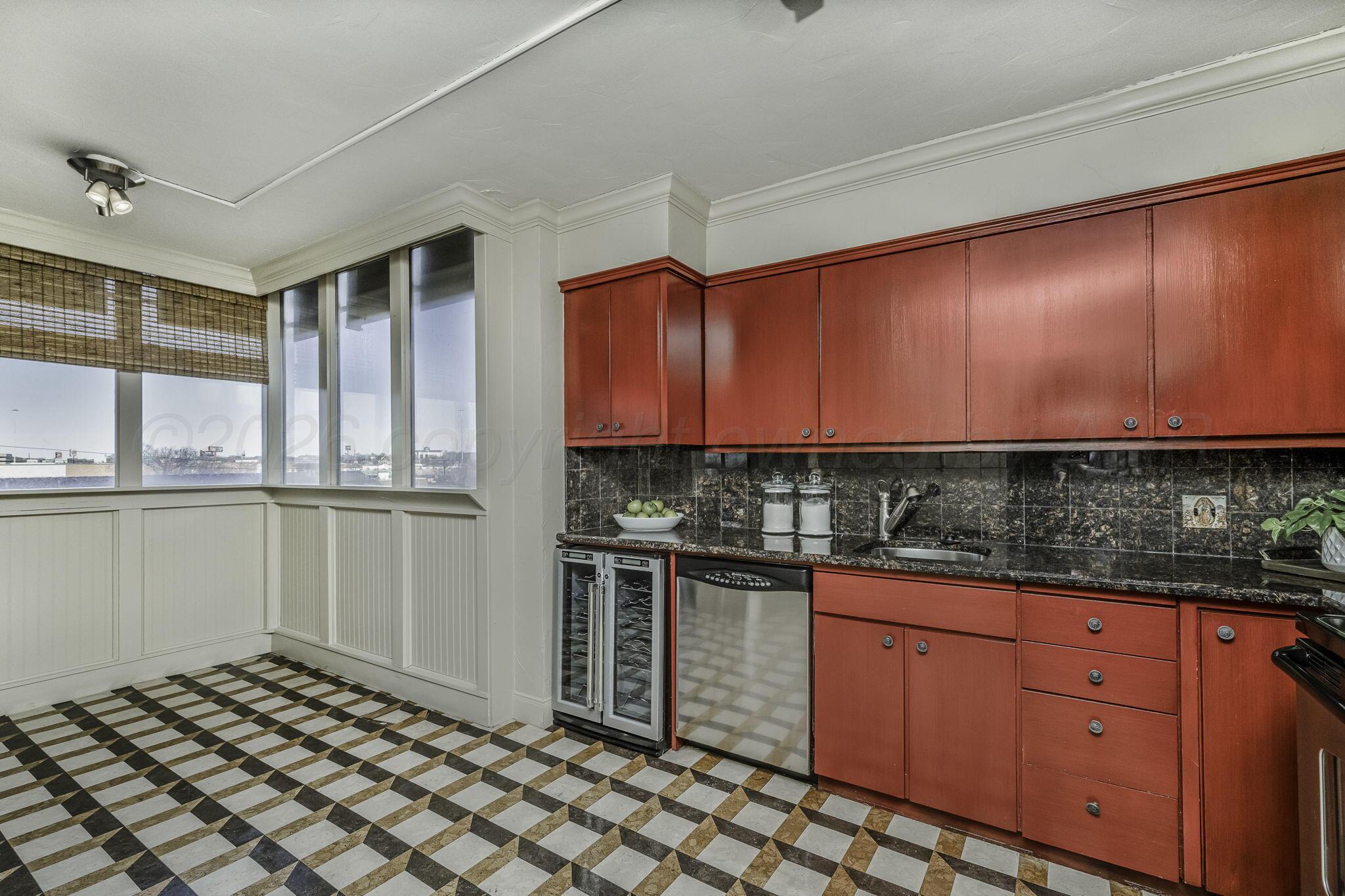 2028 S Austin #401 Street Property Photo 7