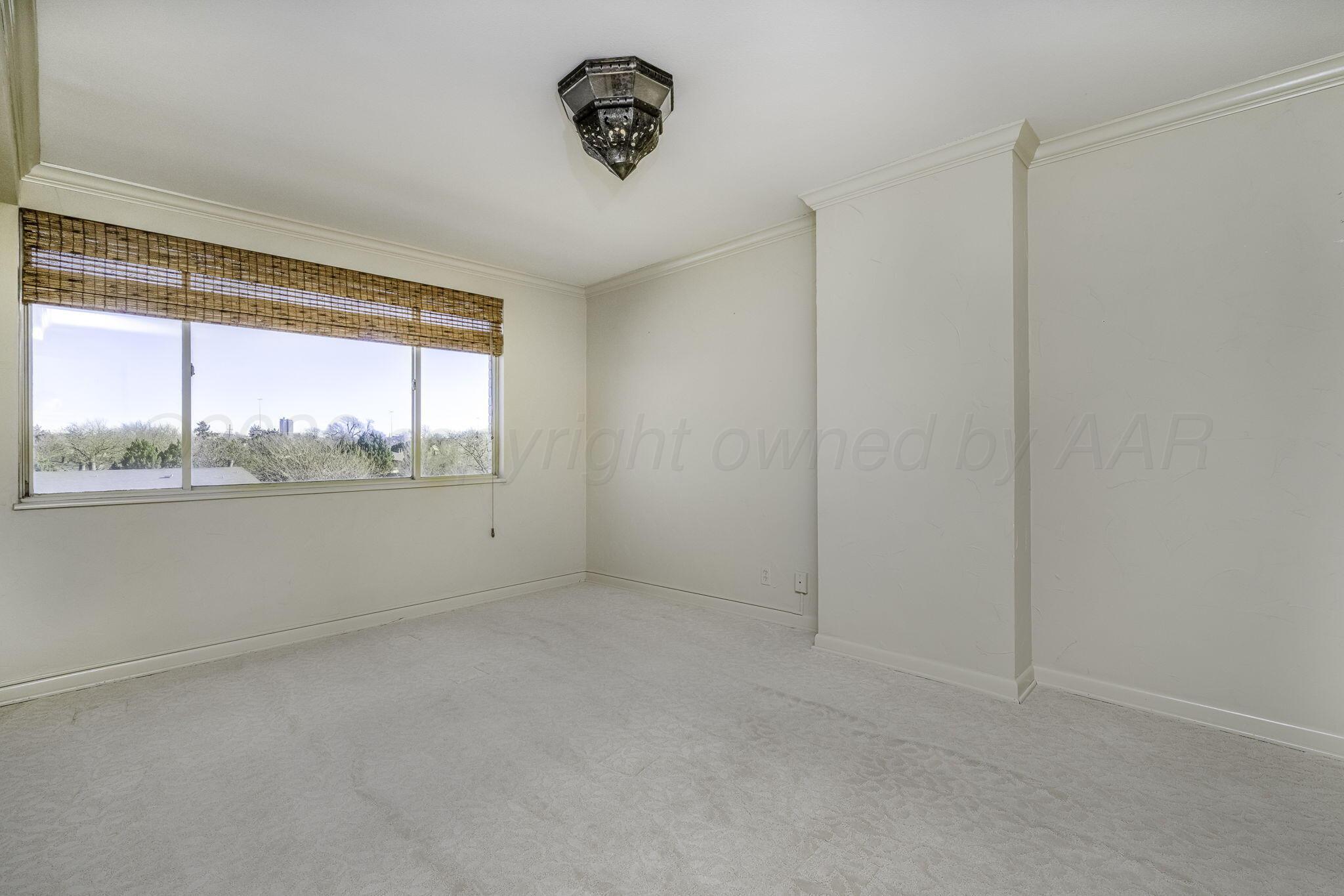 2028 S Austin #401 Street Property Photo 9