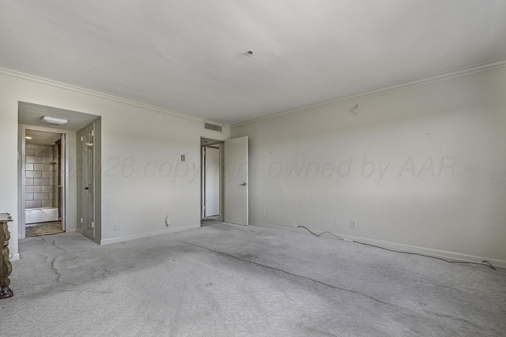 2028 S Austin #401 Street Property Photo 11