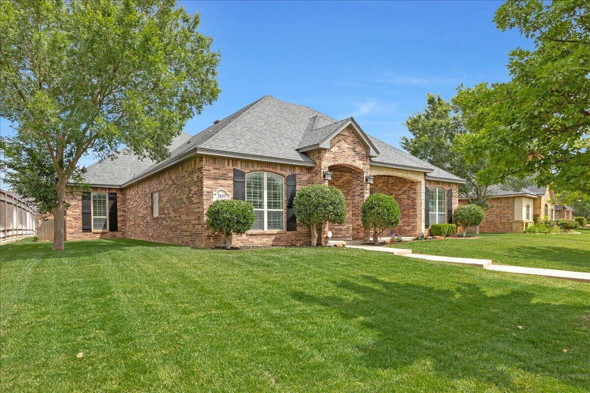 7403 NEW ENGLAND Parkway Property Photo 1