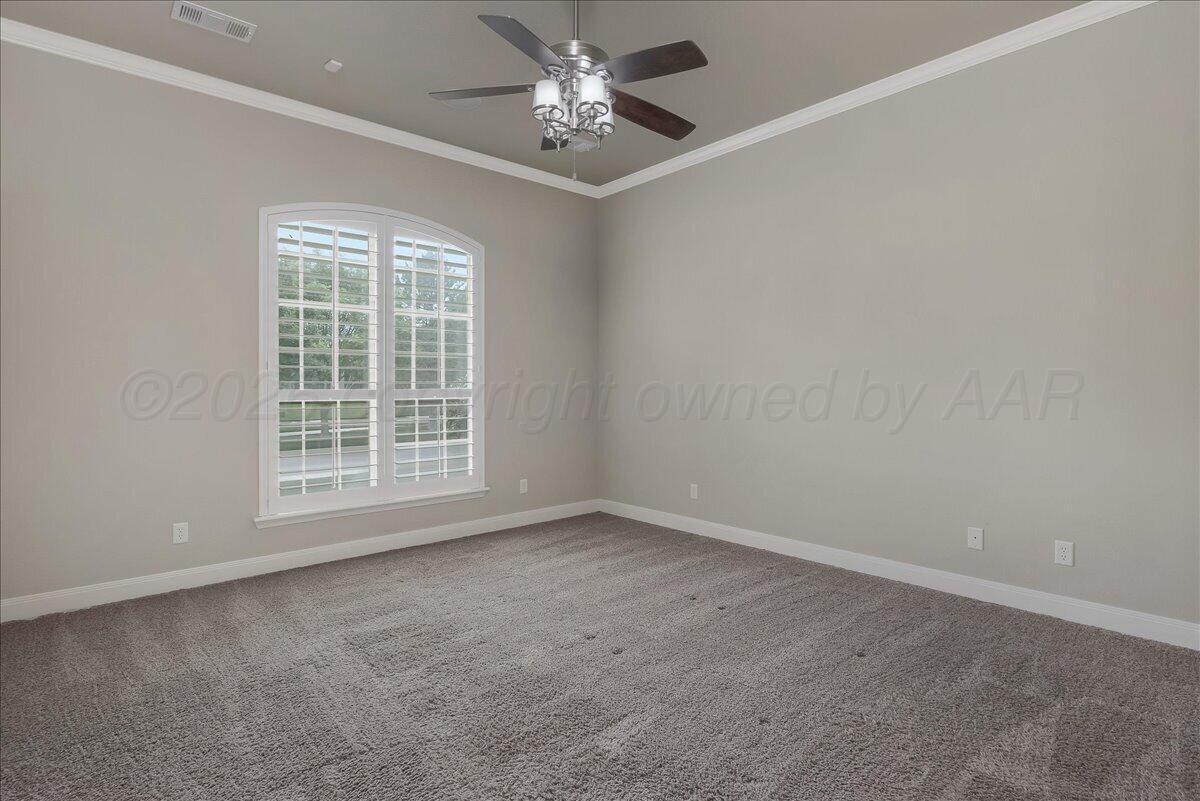 7403 New England Parkway Property Photo 10