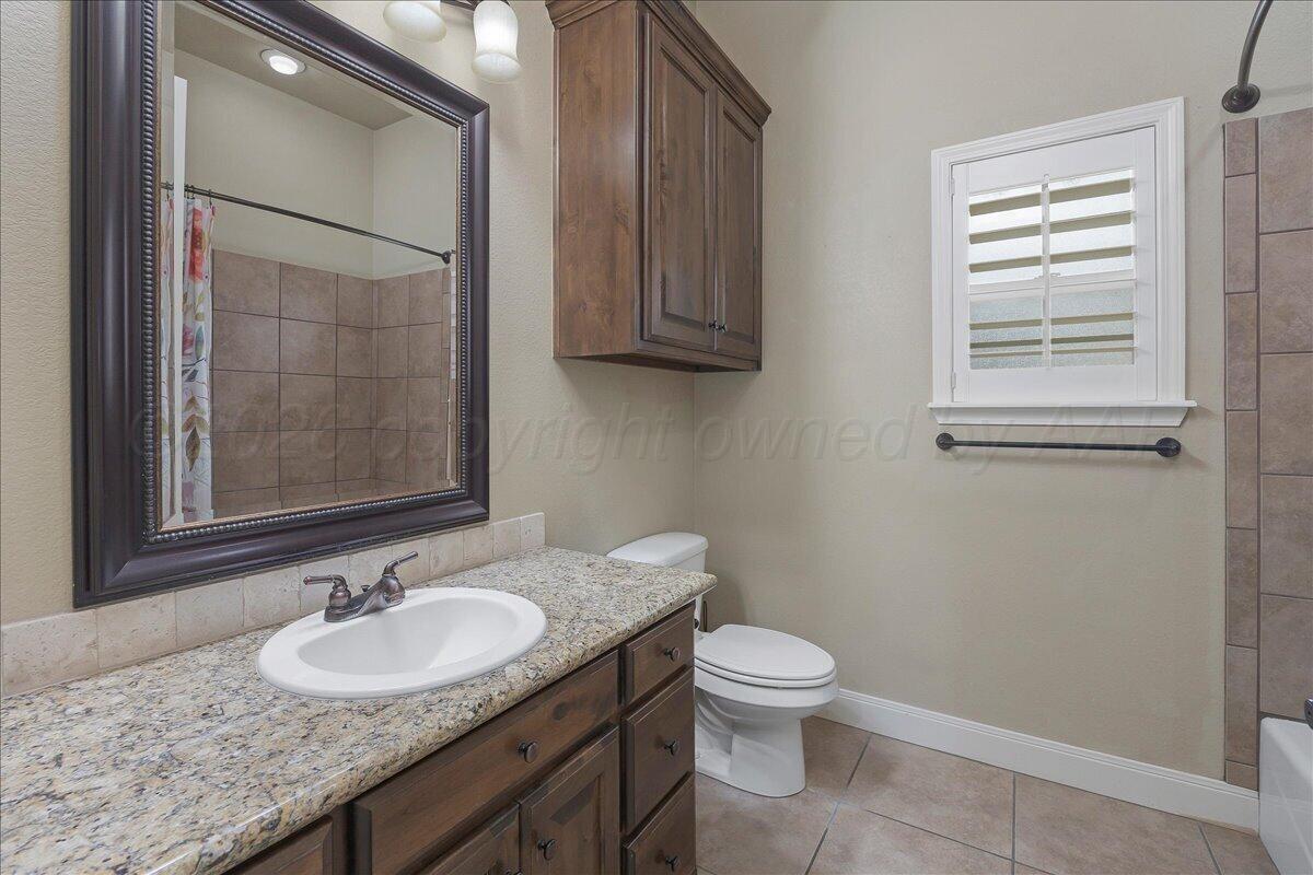 7403 New England Parkway Property Photo 17