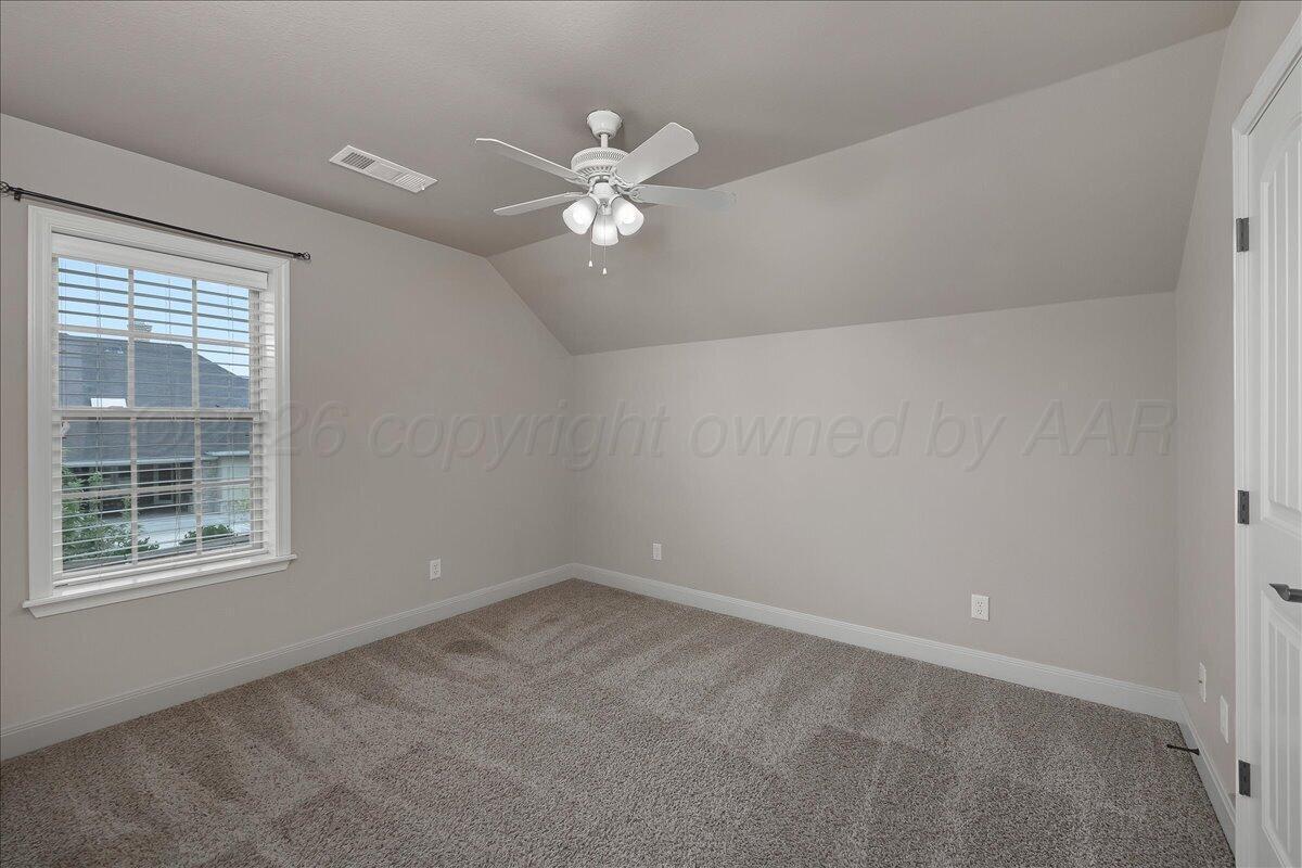 7403 New England Parkway Property Photo 23