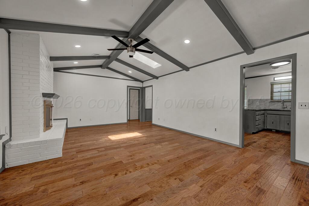 7732 Canode Drive Property Photo 4