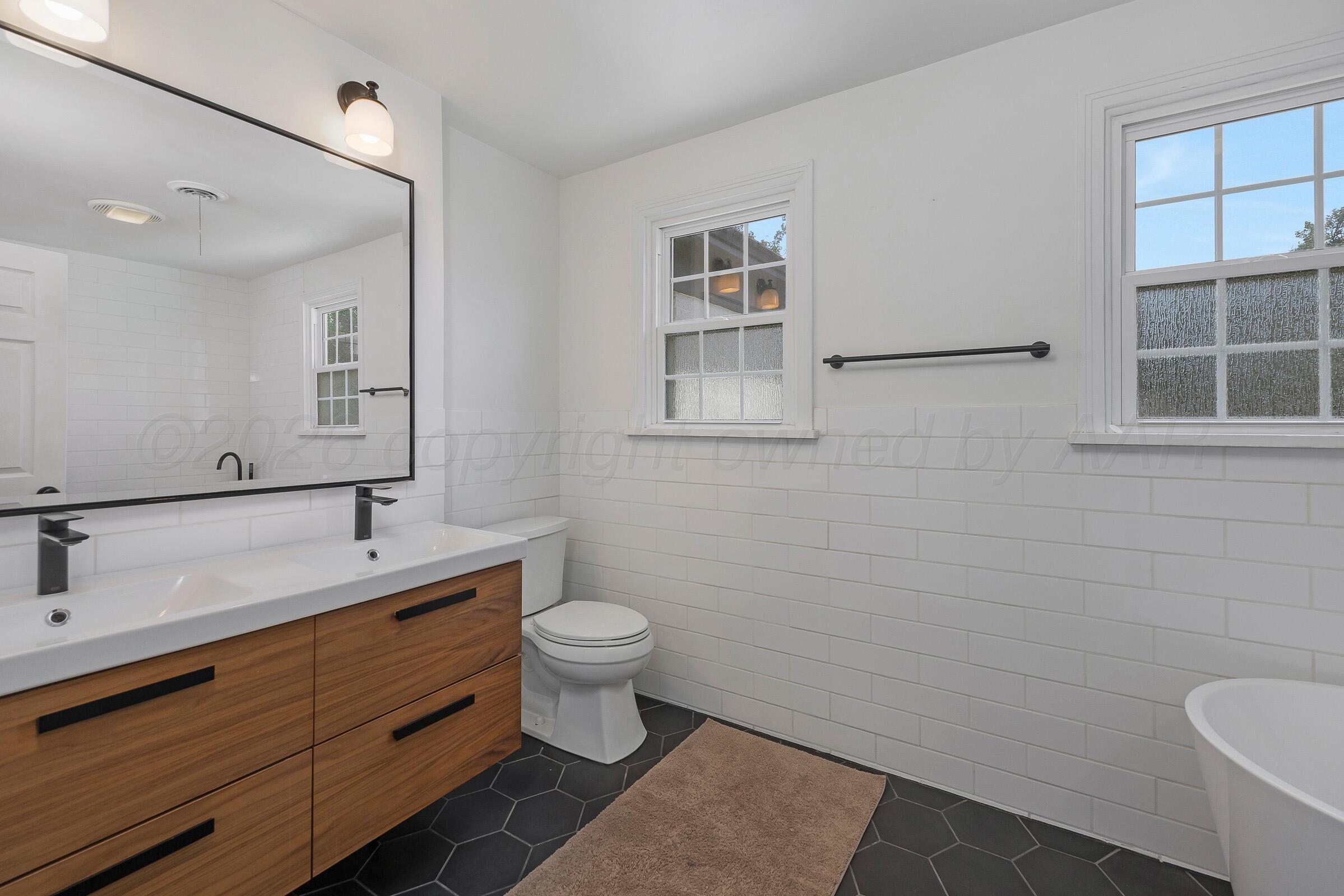 2102 S Hayden Street Property Photo 27