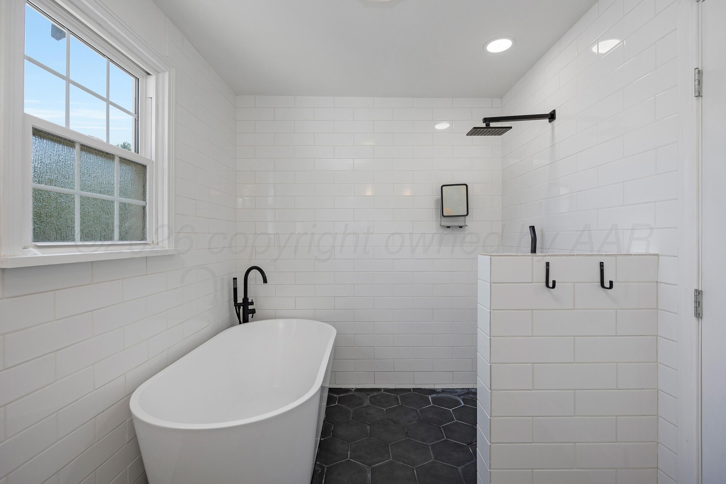 2102 S Hayden Street Property Photo 28