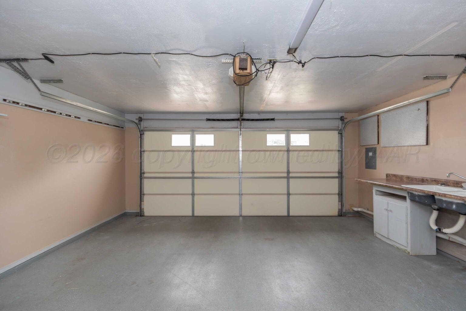 3406 Gladstone Lane Property Photo 13