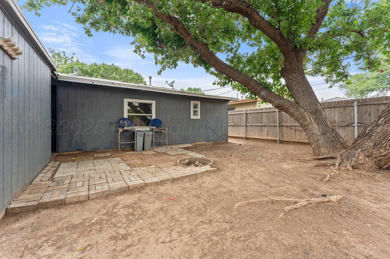 2911 Browning Street Property Photo 32