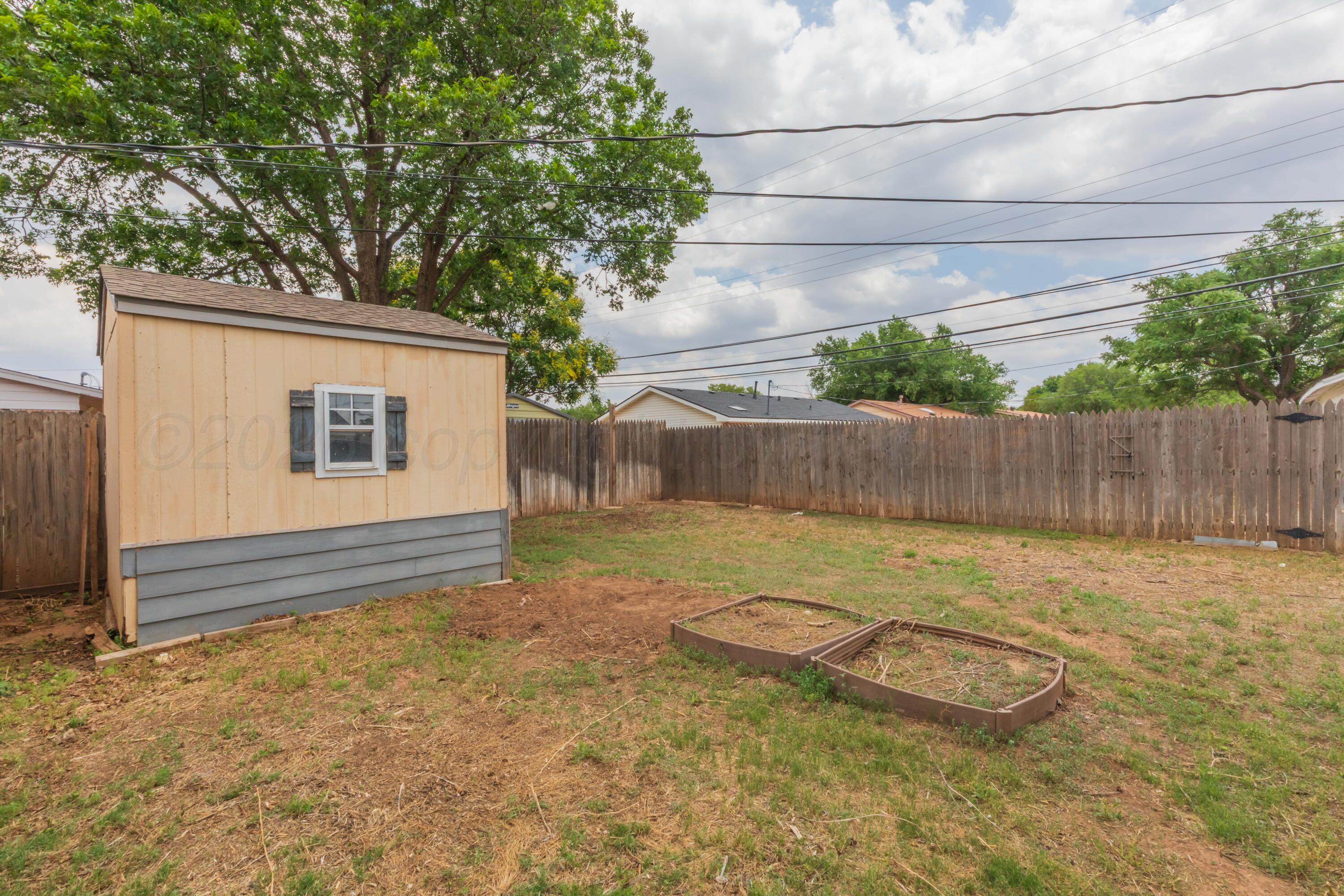 6031 Linden Lane Property Photo 31