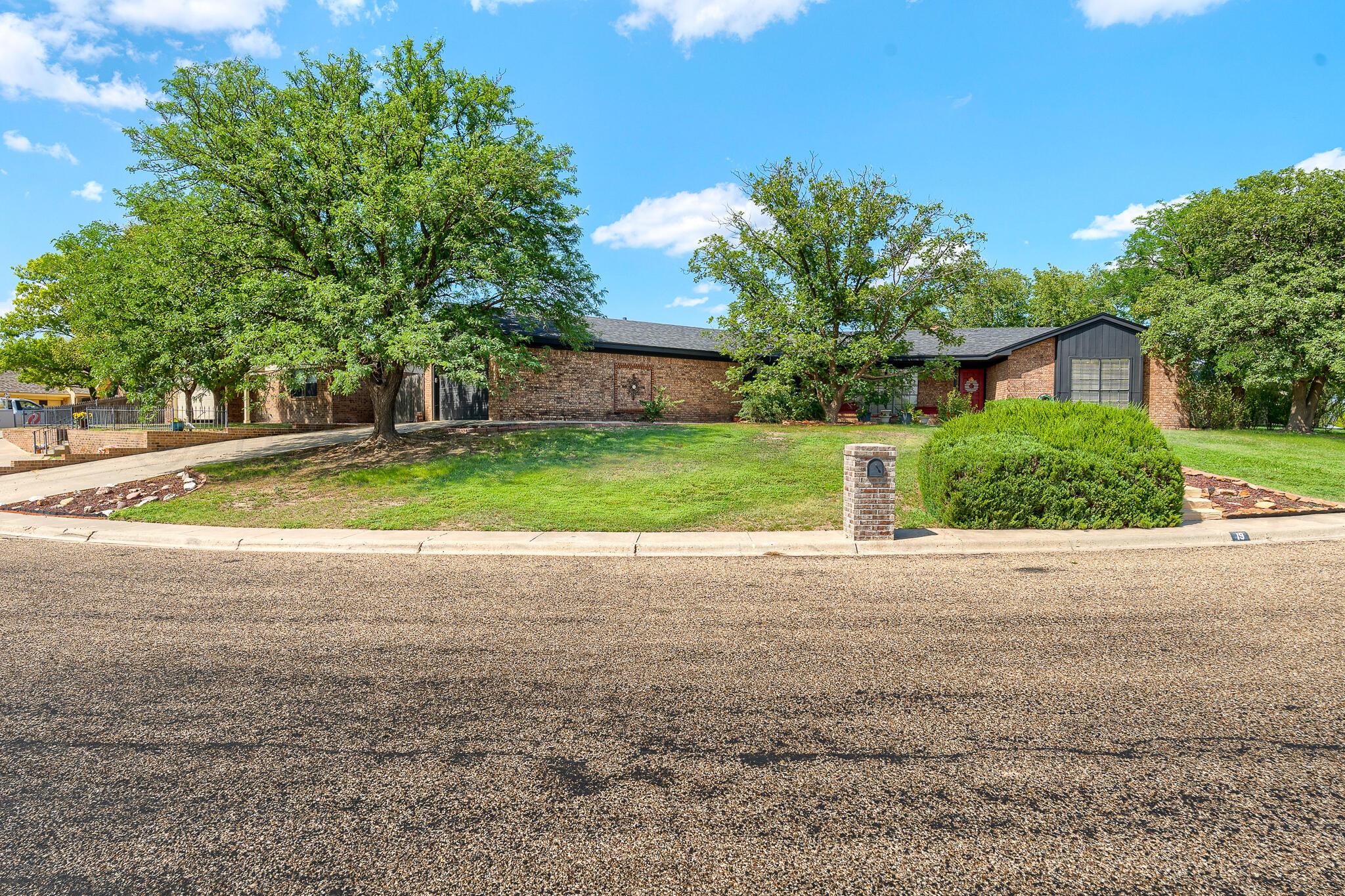 19 Canyon Rim Drive Property Photo 1