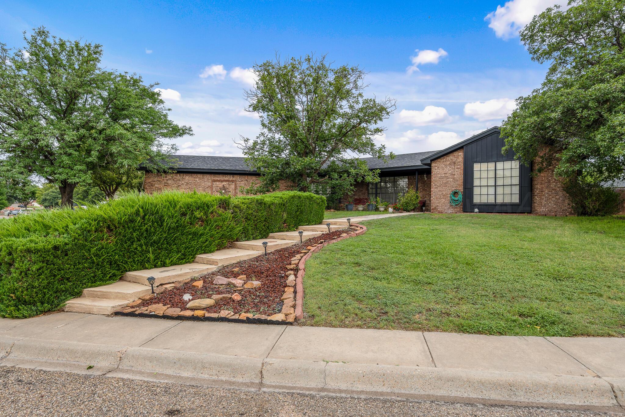 19 Canyon Rim Drive Property Photo 2