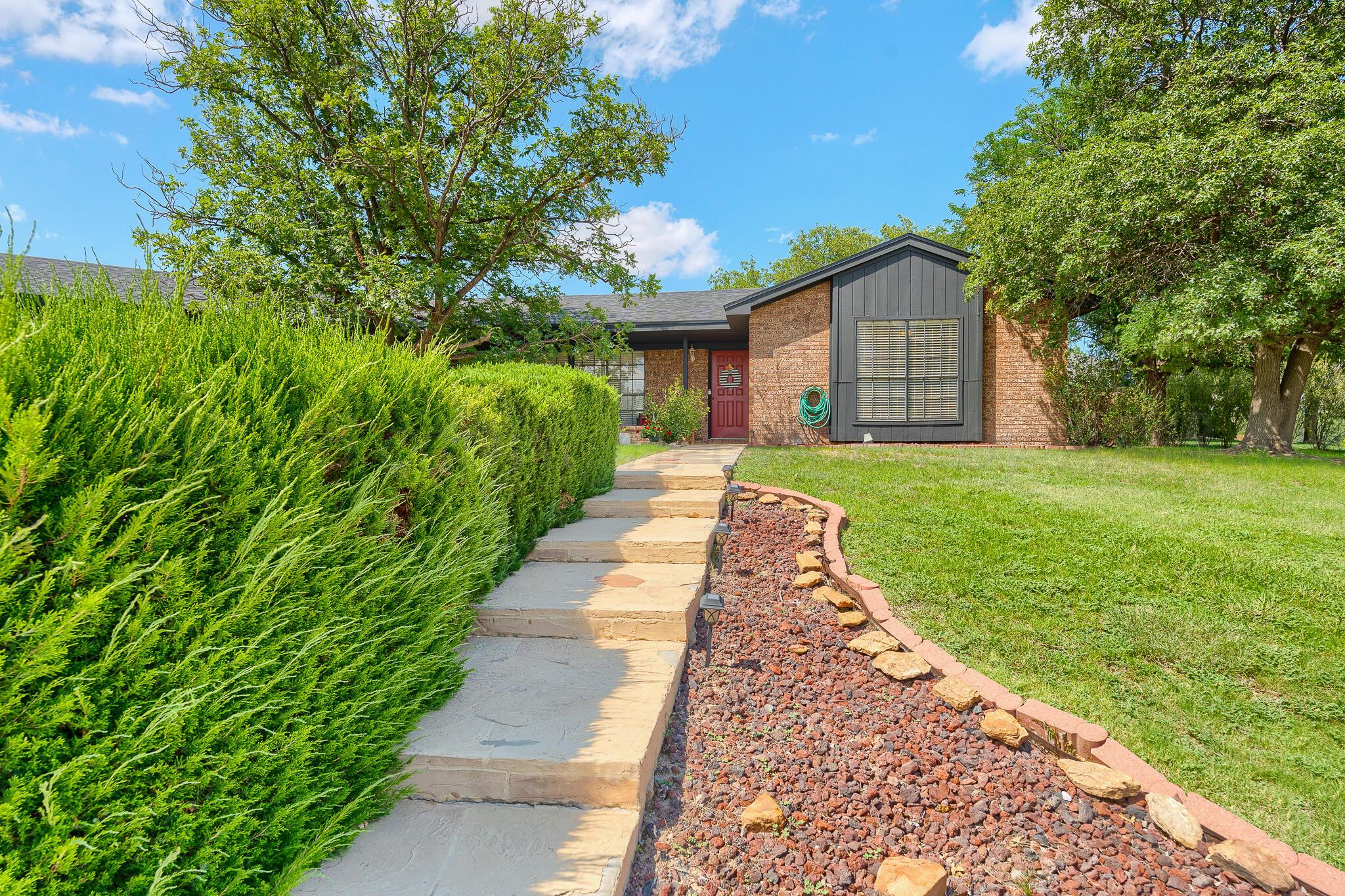 19 Canyon Rim Drive Property Photo 3