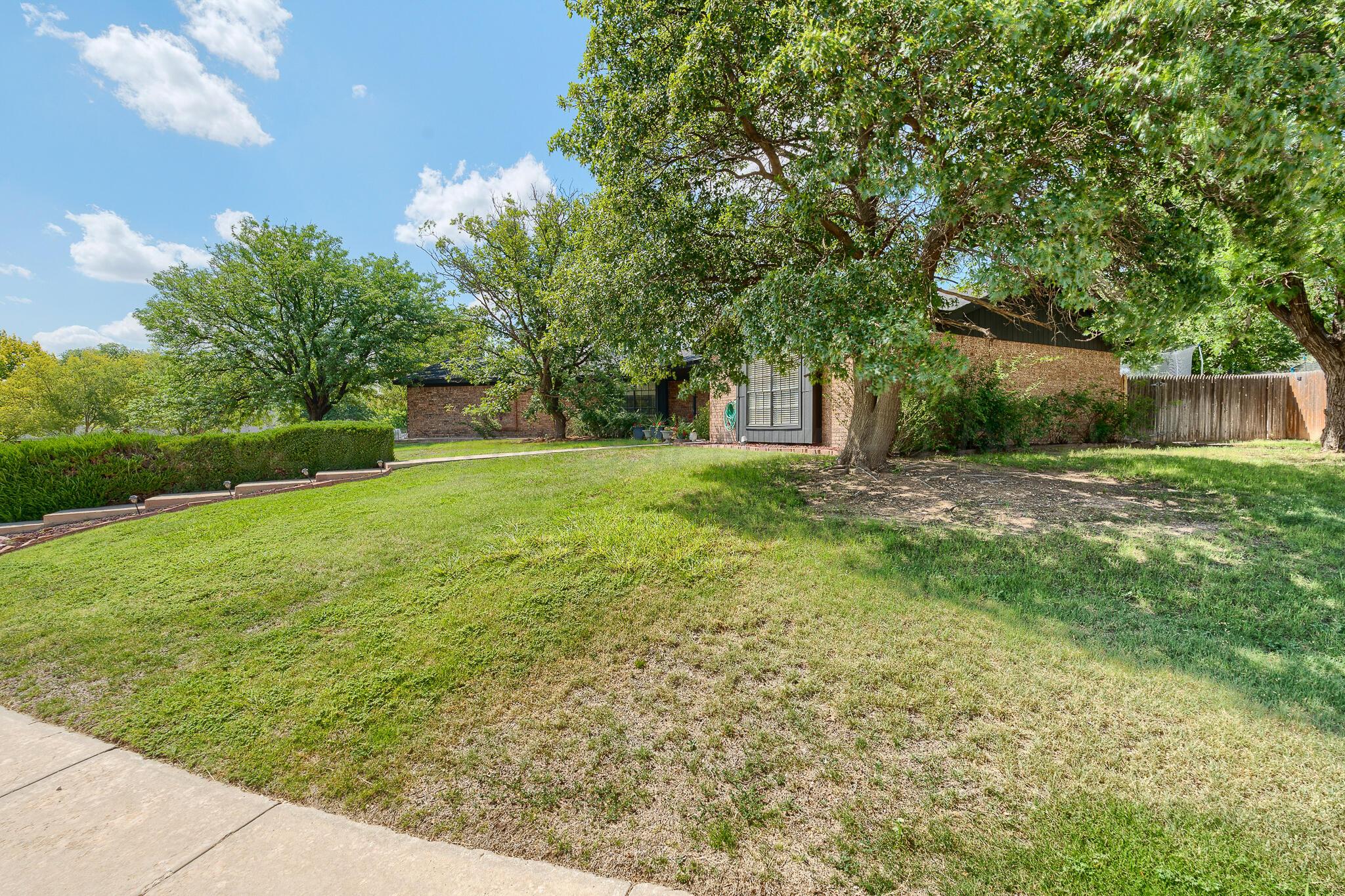 19 Canyon Rim Drive Property Photo 4