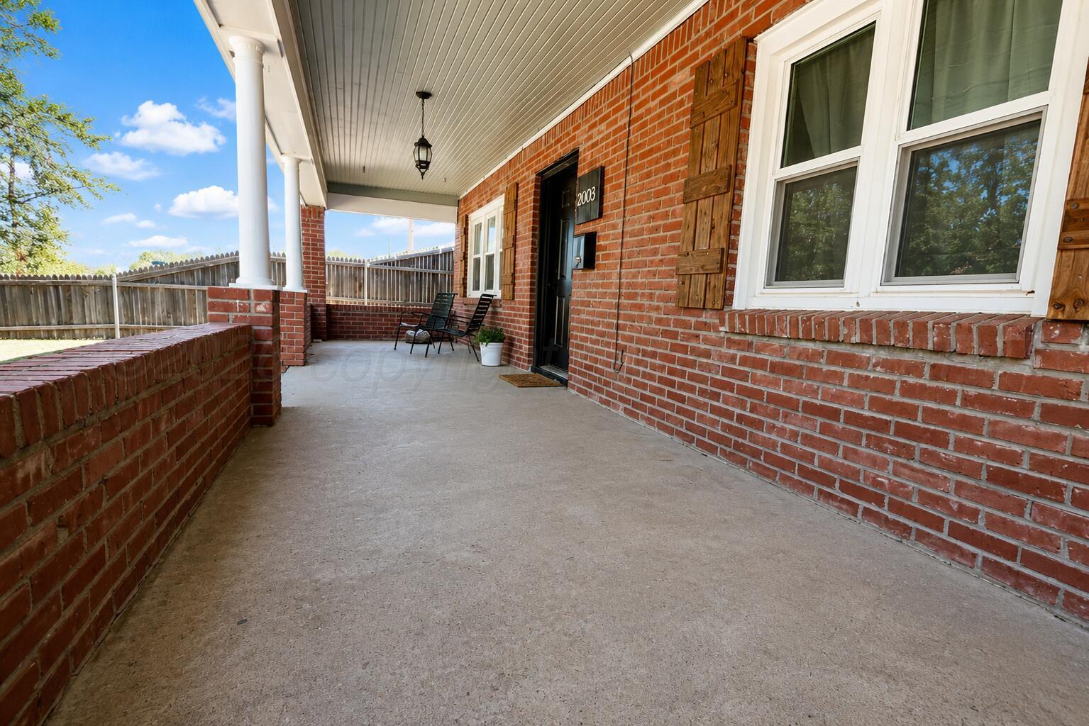 2003 S Polk Street Property Photo 4