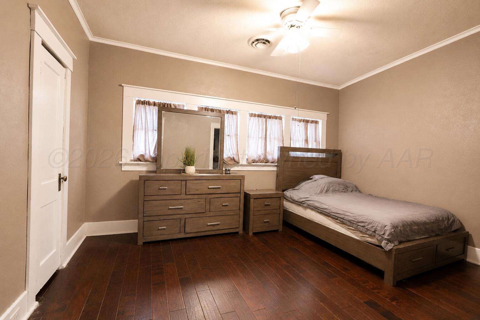 2003 S Polk Street Property Photo 11
