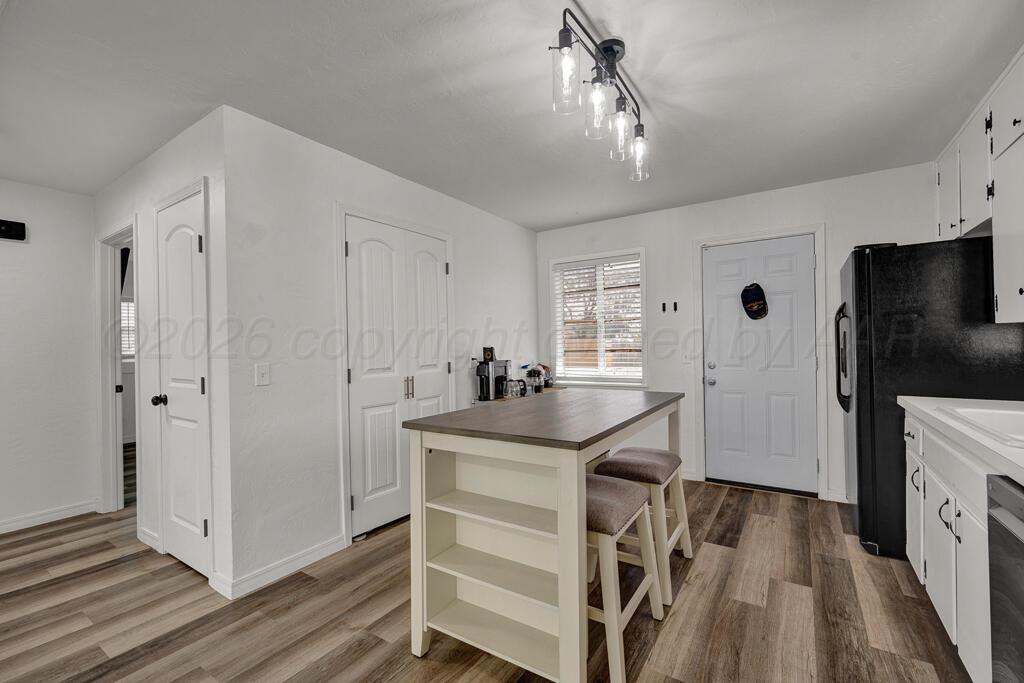 1926 S Highland Street Property Photo 5