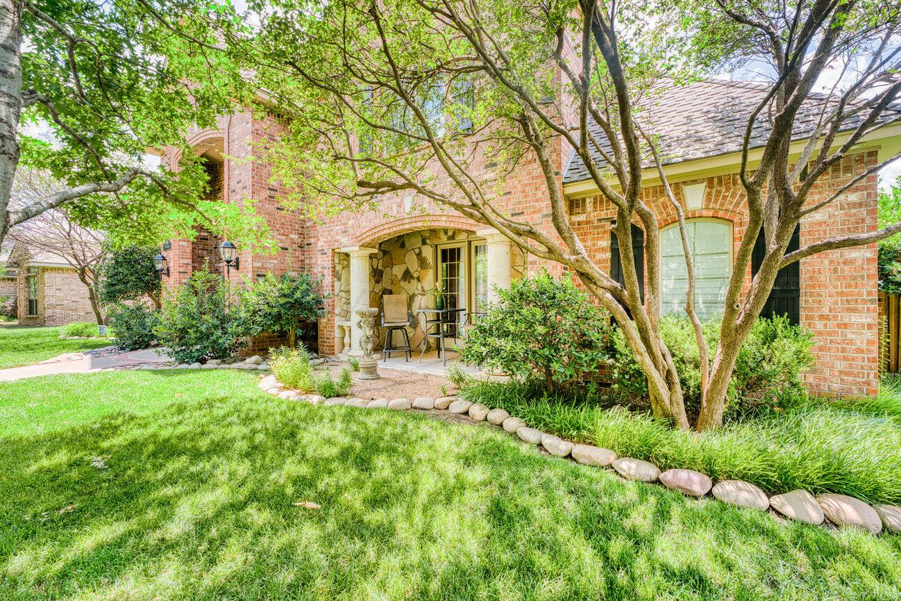 7619 Countryside Property Photo 3
