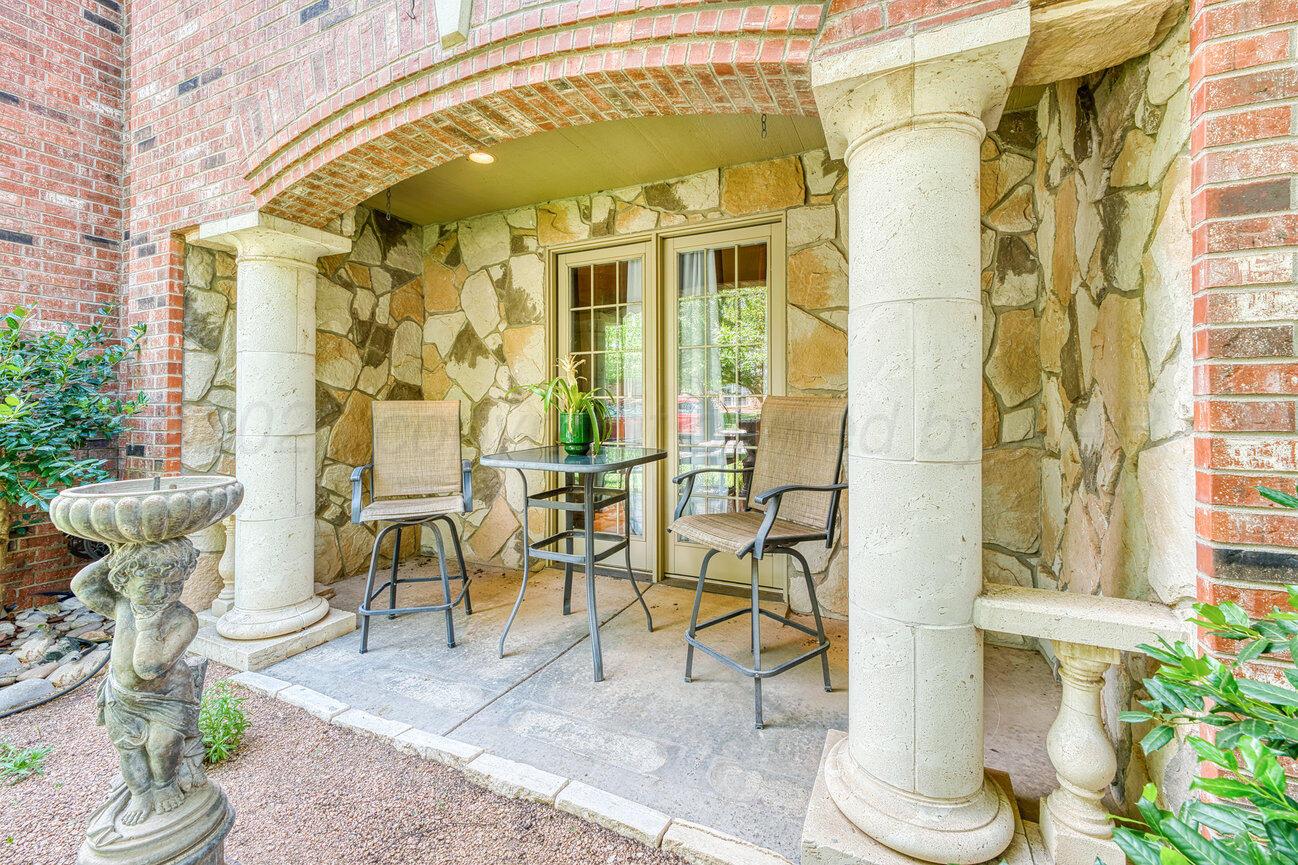 7619 Countryside Property Photo 5