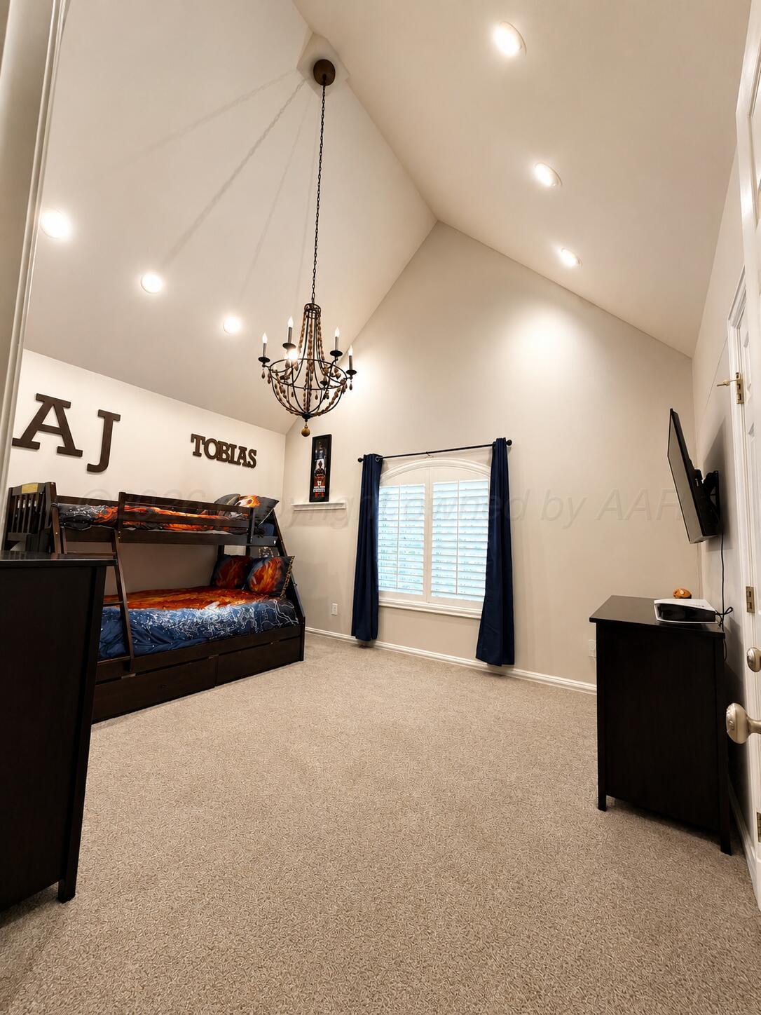 7619 Countryside Property Photo 32
