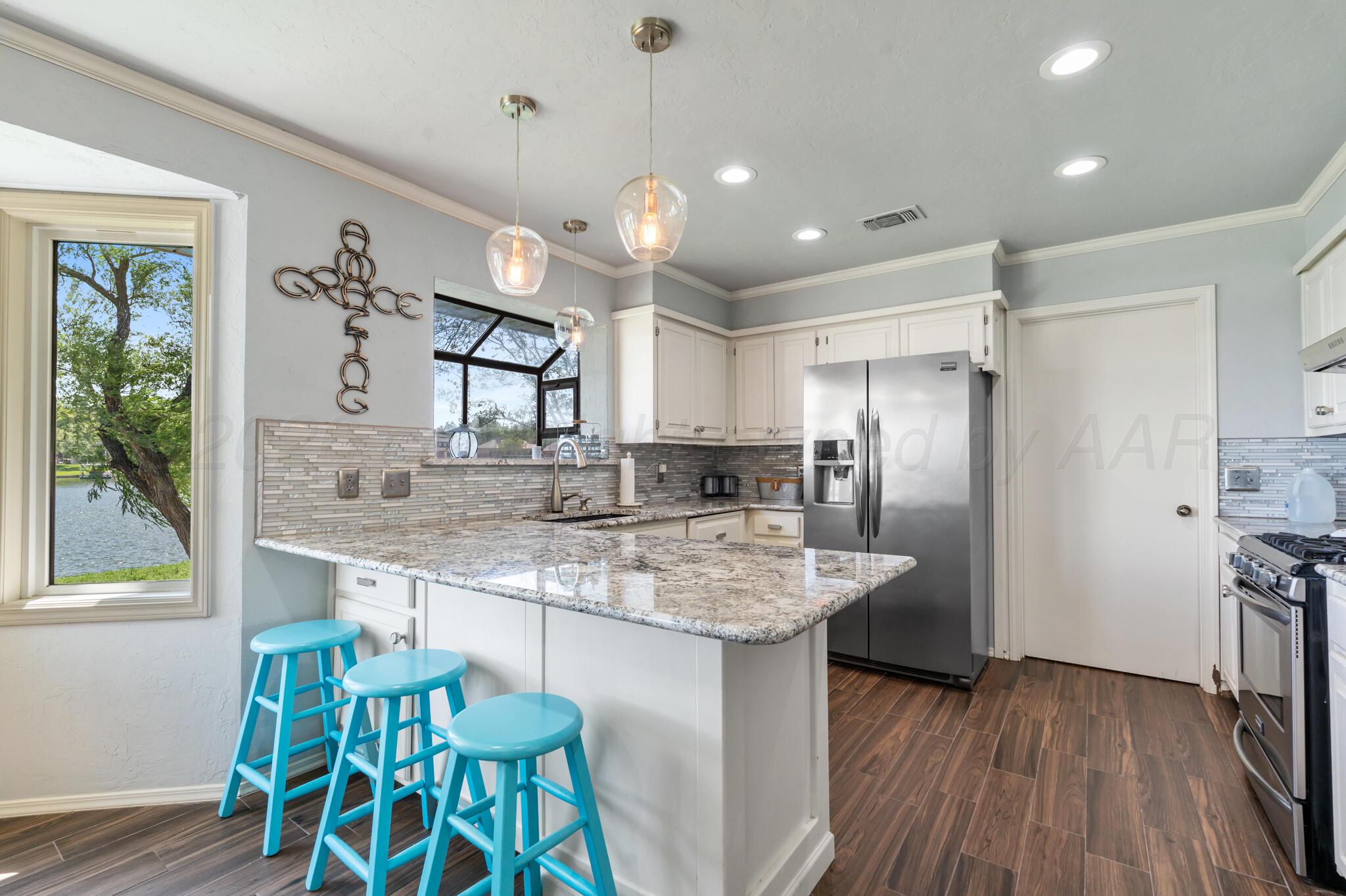 326 N Shore Drive Property Photo 19