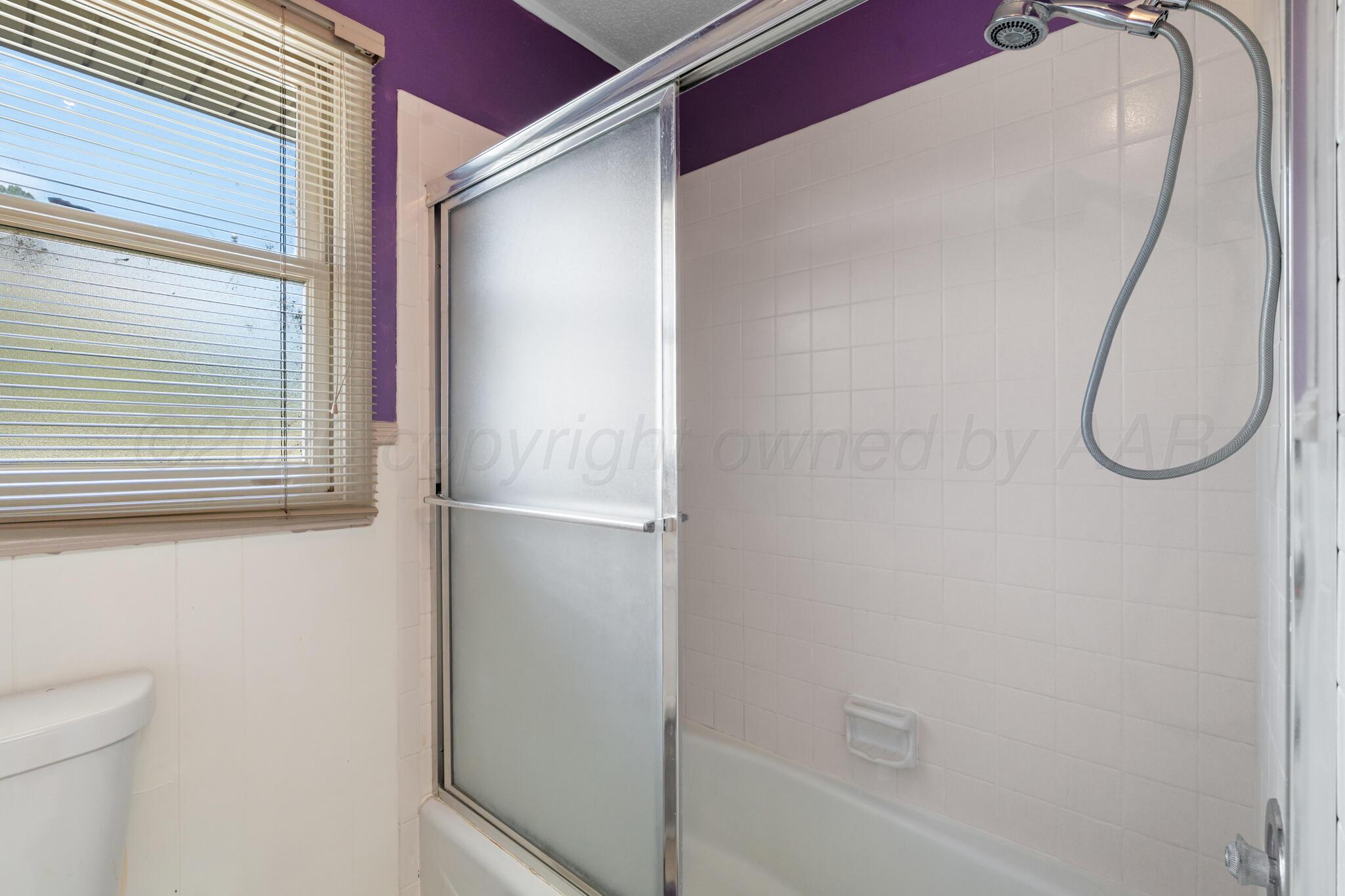 326 N Shore Drive Property Photo 40