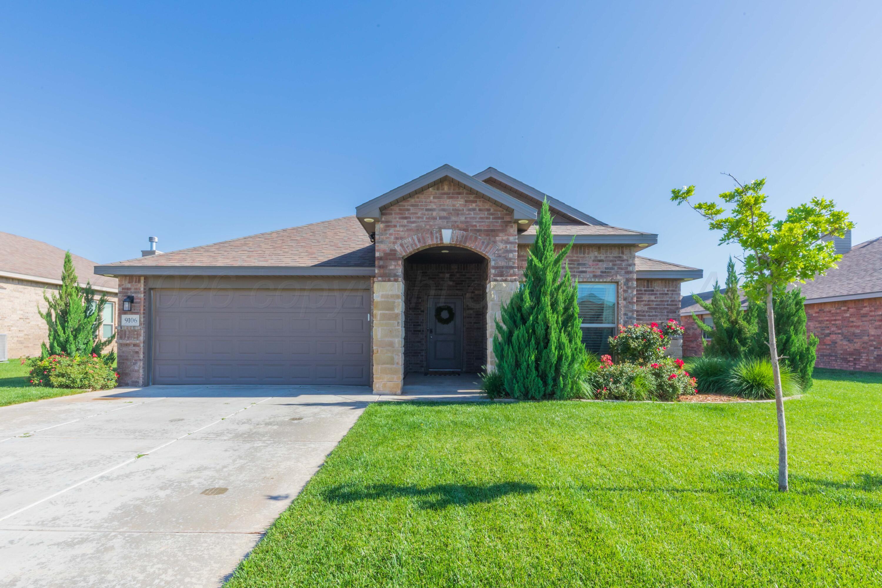 9106 Lexford Drive Property Photo 3