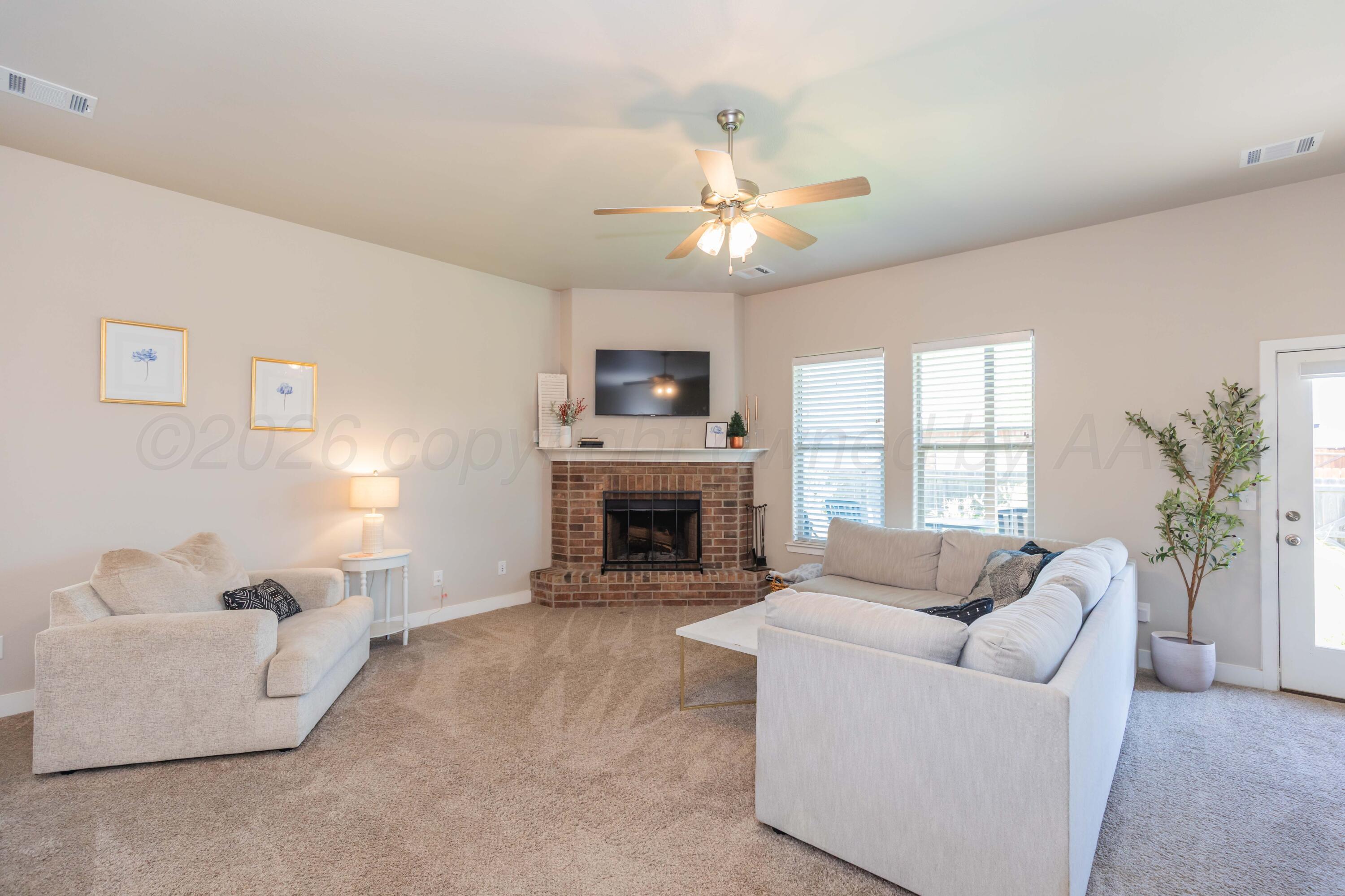 9106 Lexford Drive Property Photo 6