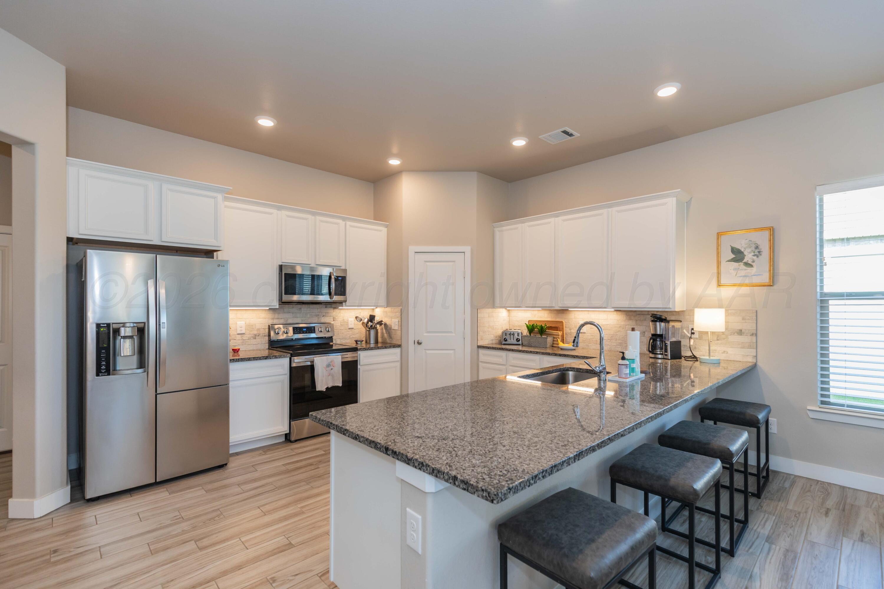 9106 Lexford Drive Property Photo 11