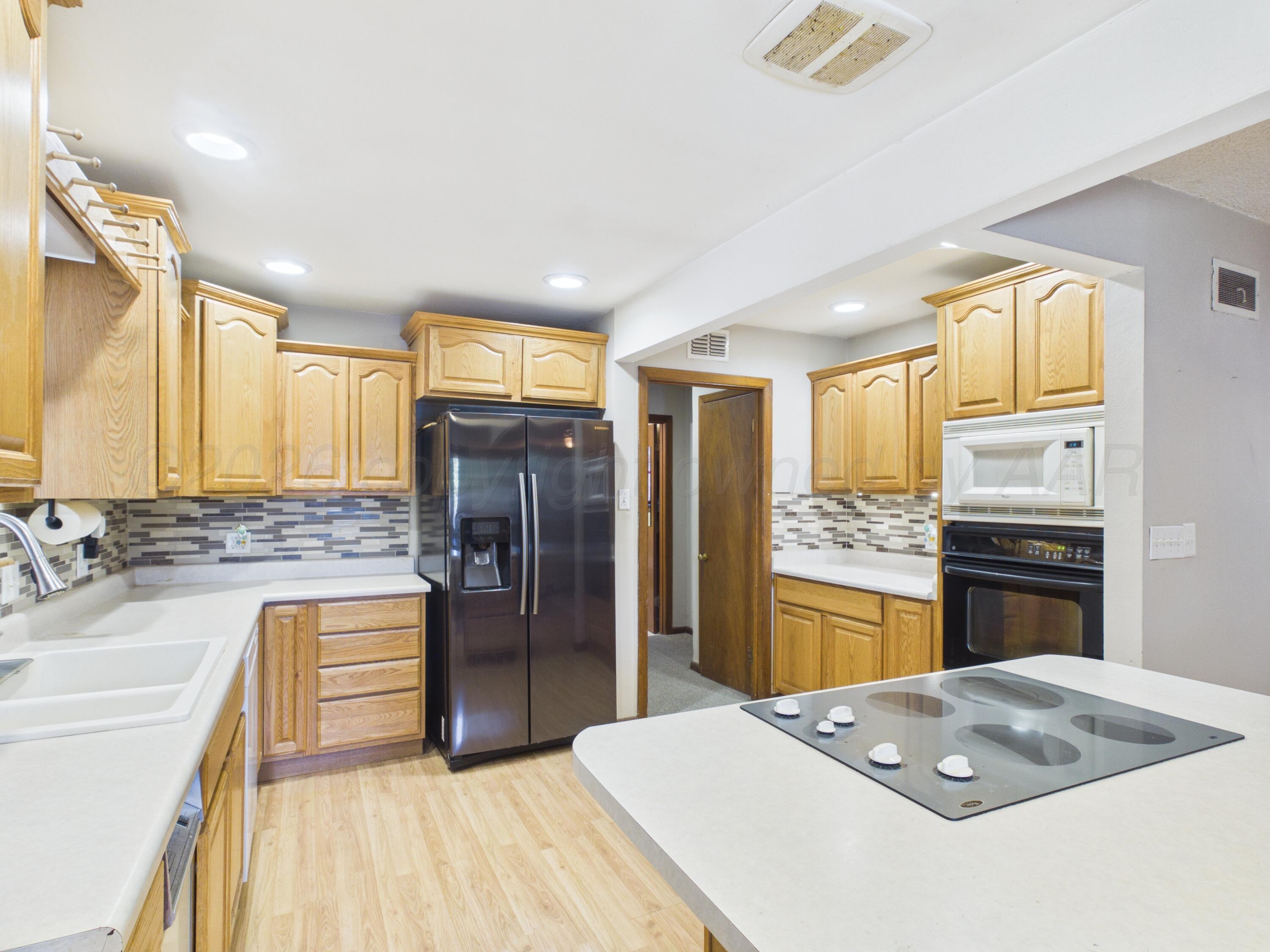 123 Amherst Avenue Property Photo 6