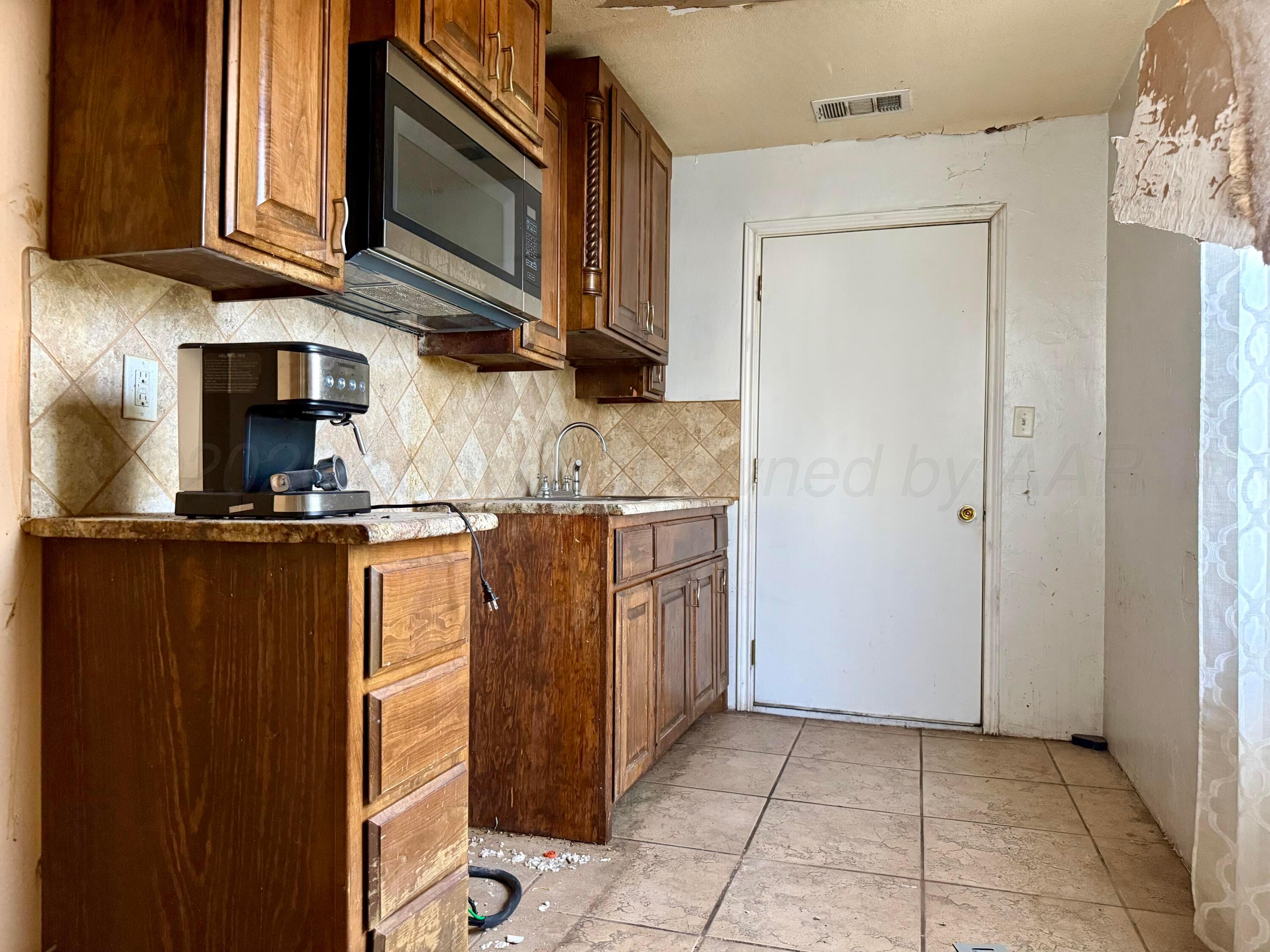 101 S Shelton Street Property Photo 7