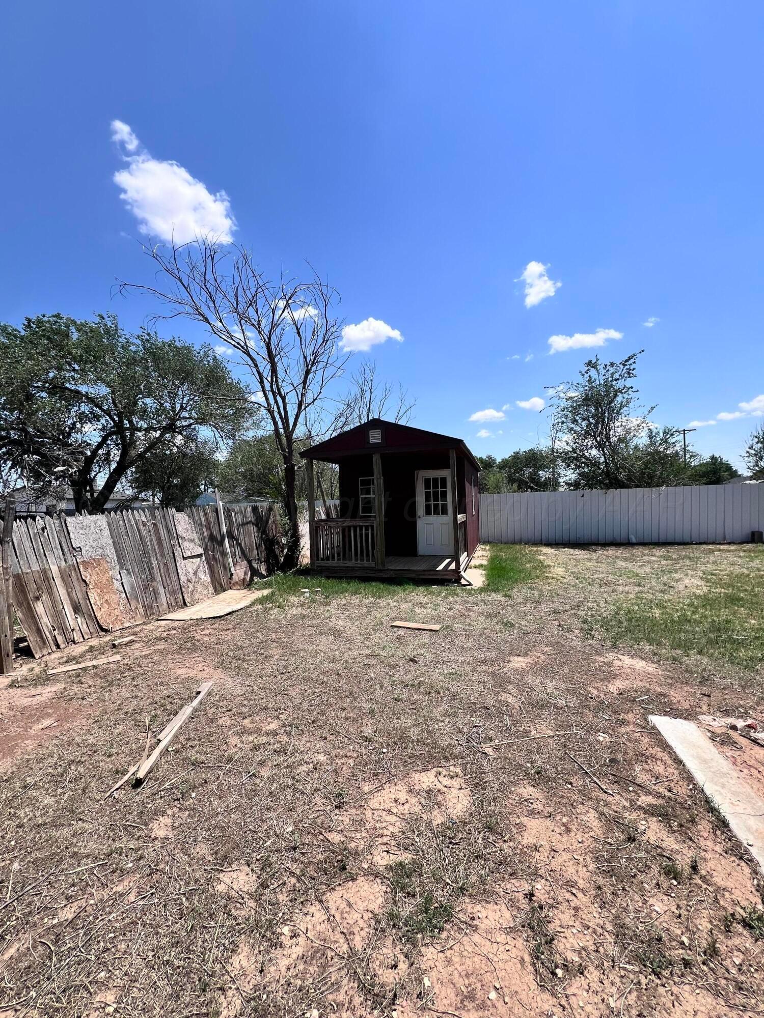 123 Moreman Street Property Photo 4