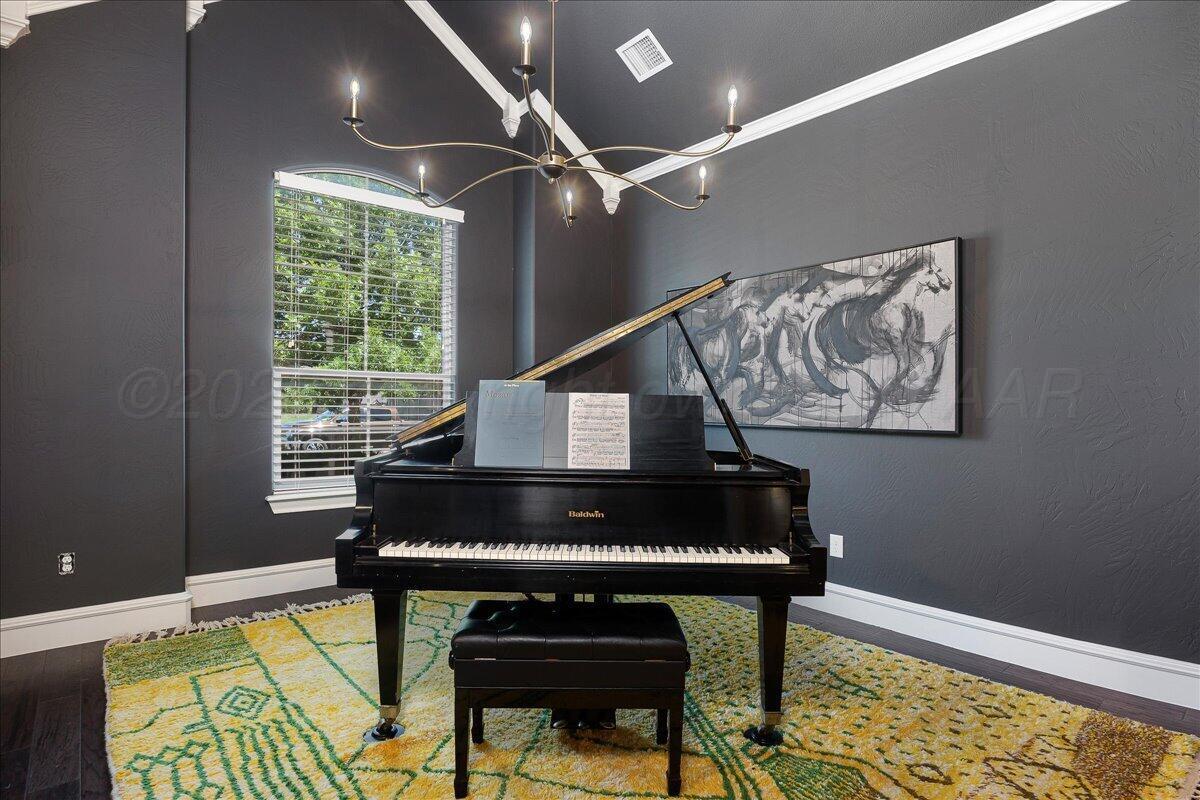 6404 Parkwood Place Property Photo 16
