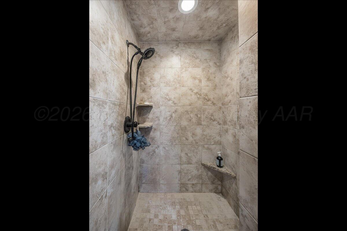 6404 Parkwood Place Property Photo 26