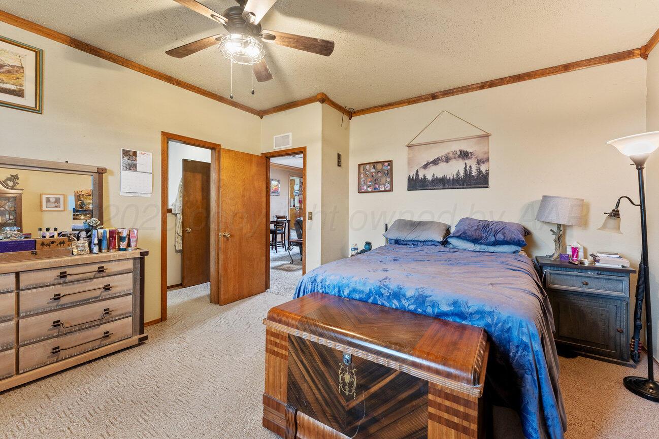 608 11th Street Property Photo 24