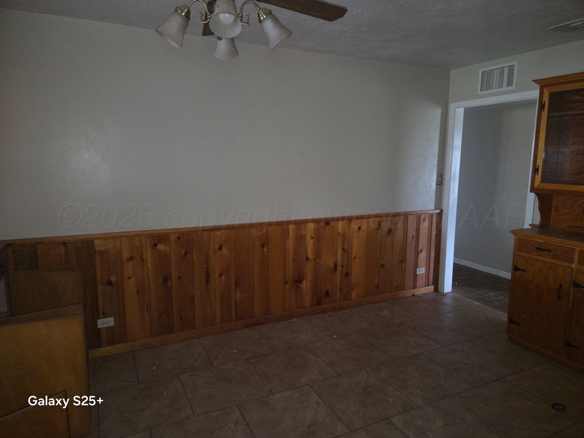 1311 E Reppto Street Property Photo 12