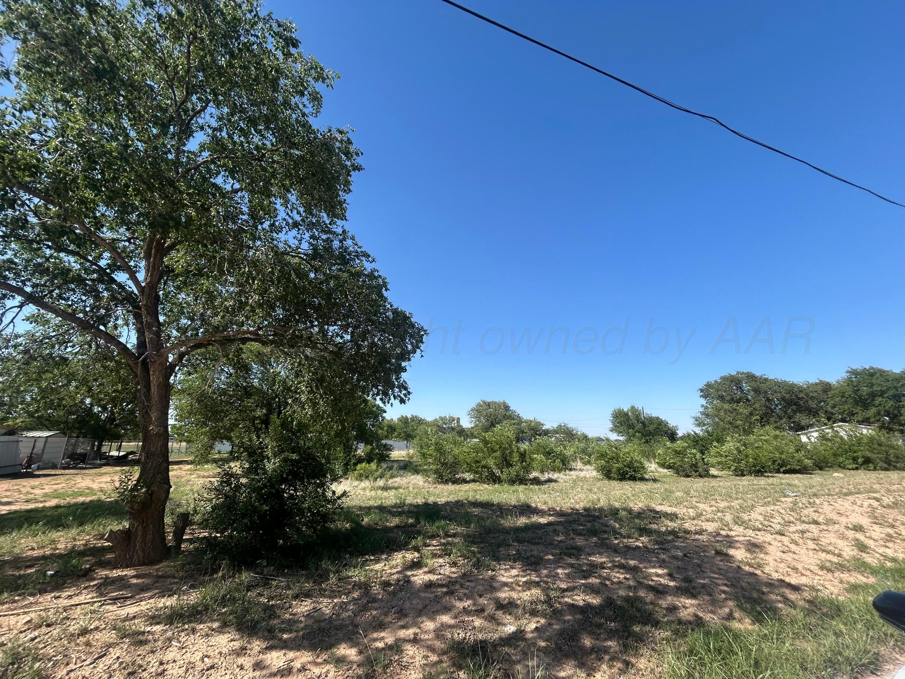 2105 E 47th Street Property Photo 1