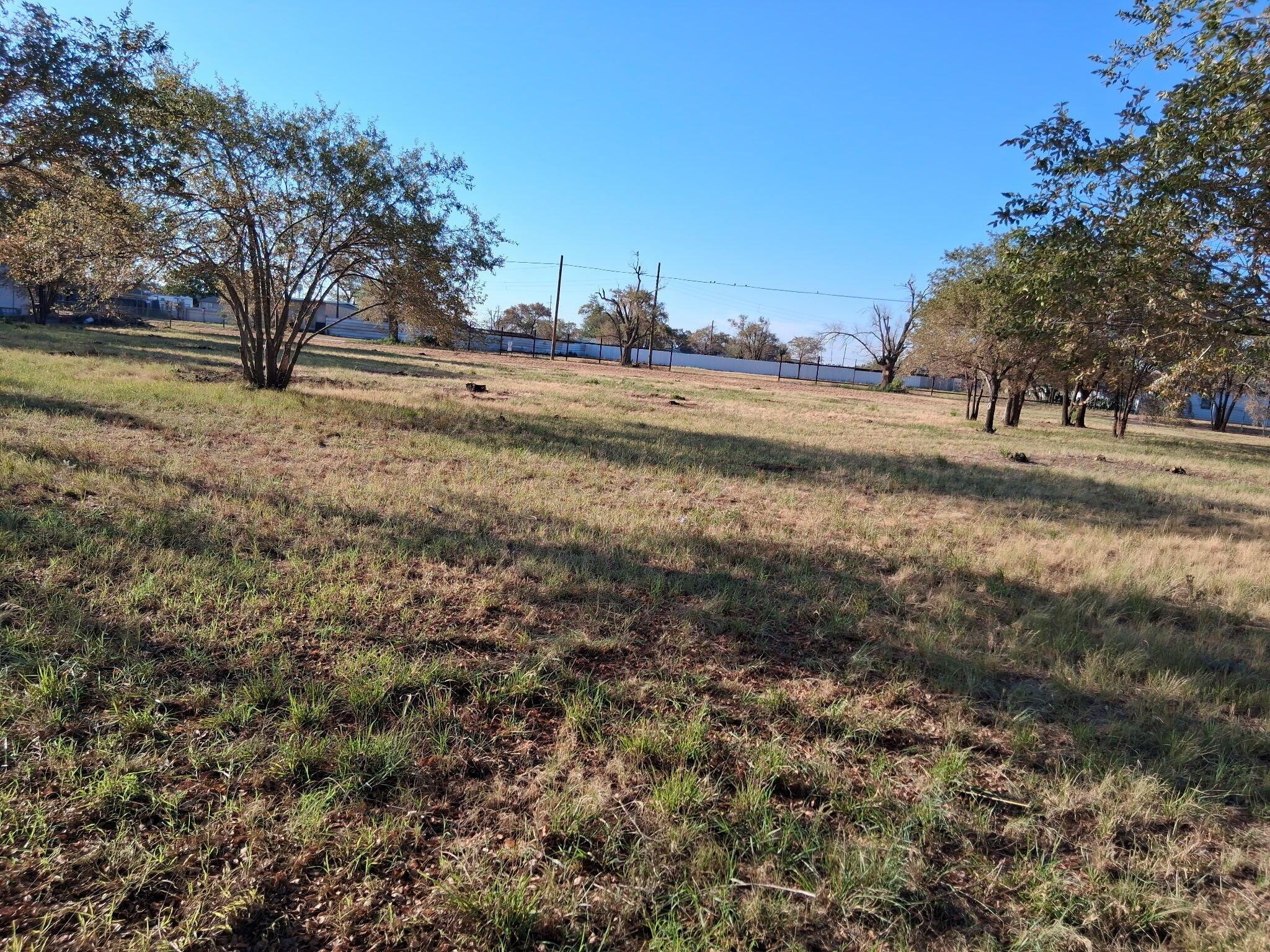 2105 E 47th Street Property Photo 5