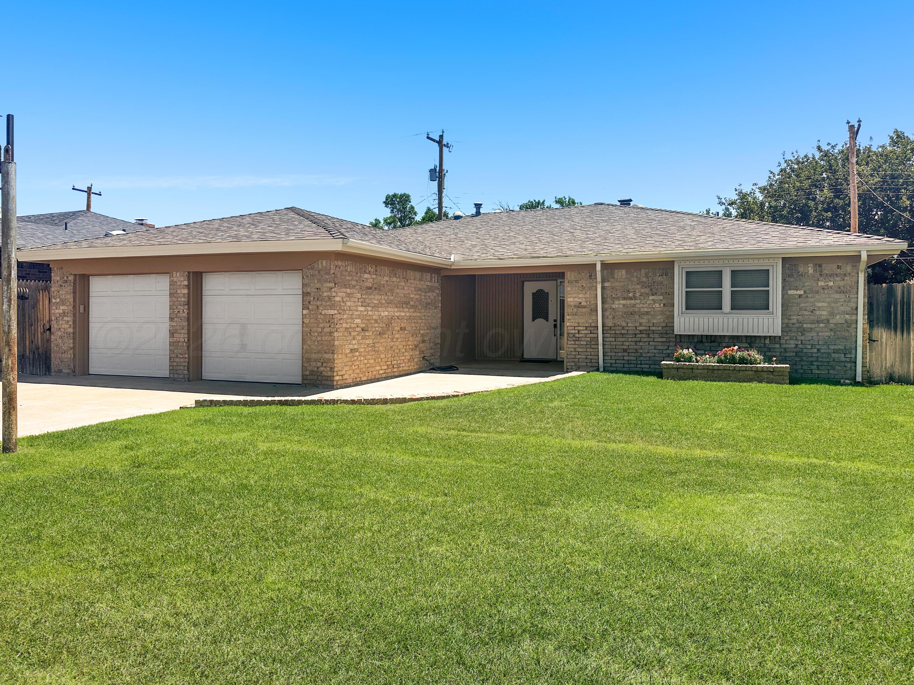 1511 Canyon Drive Property Photo 1