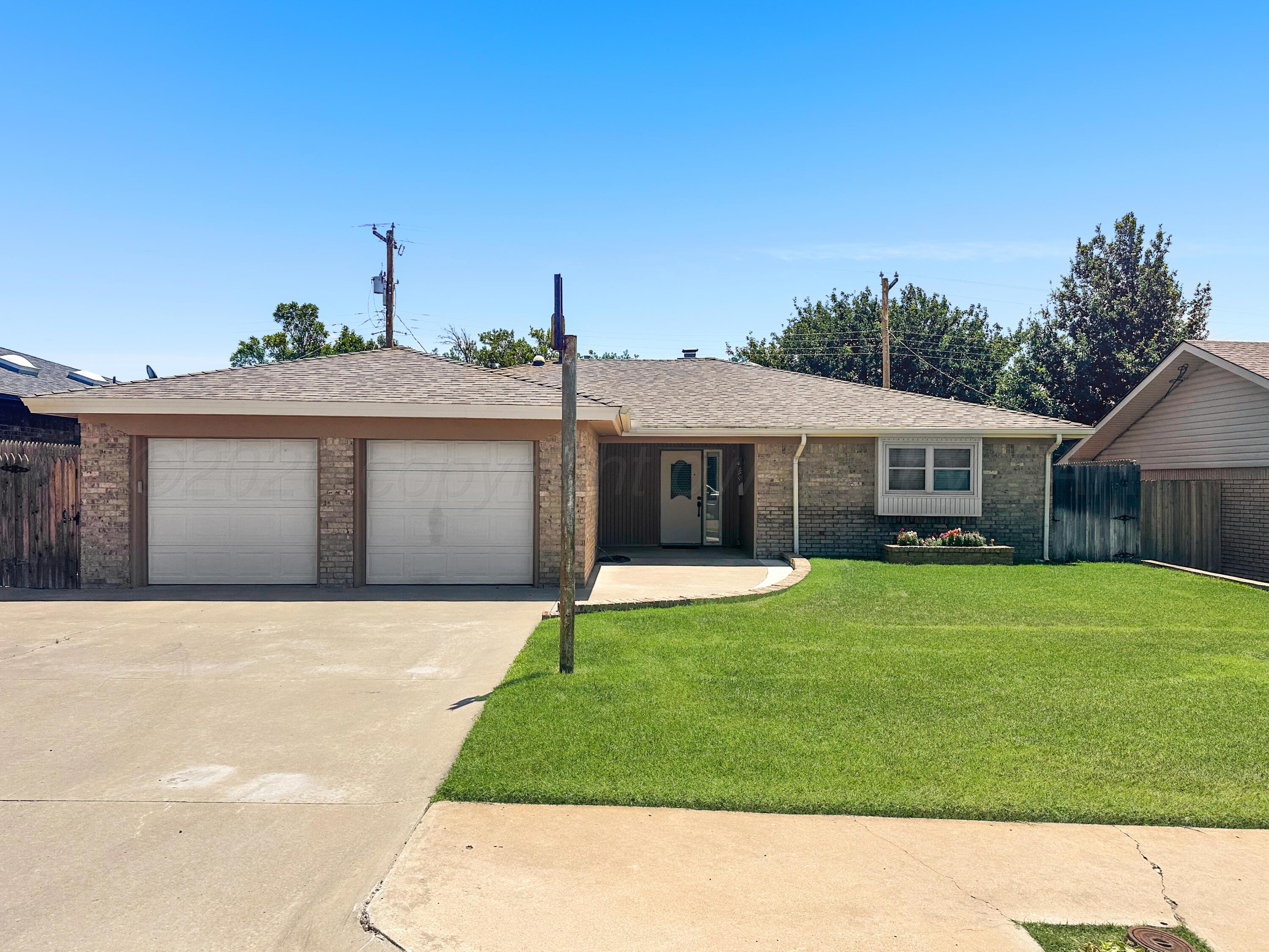 1511 Canyon Drive Property Photo 2