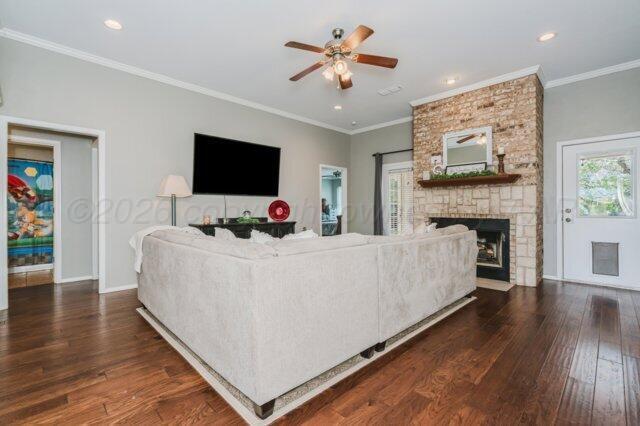 5711 Nicholas Property Photo 3