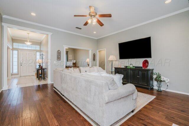 5711 Nicholas Property Photo 4