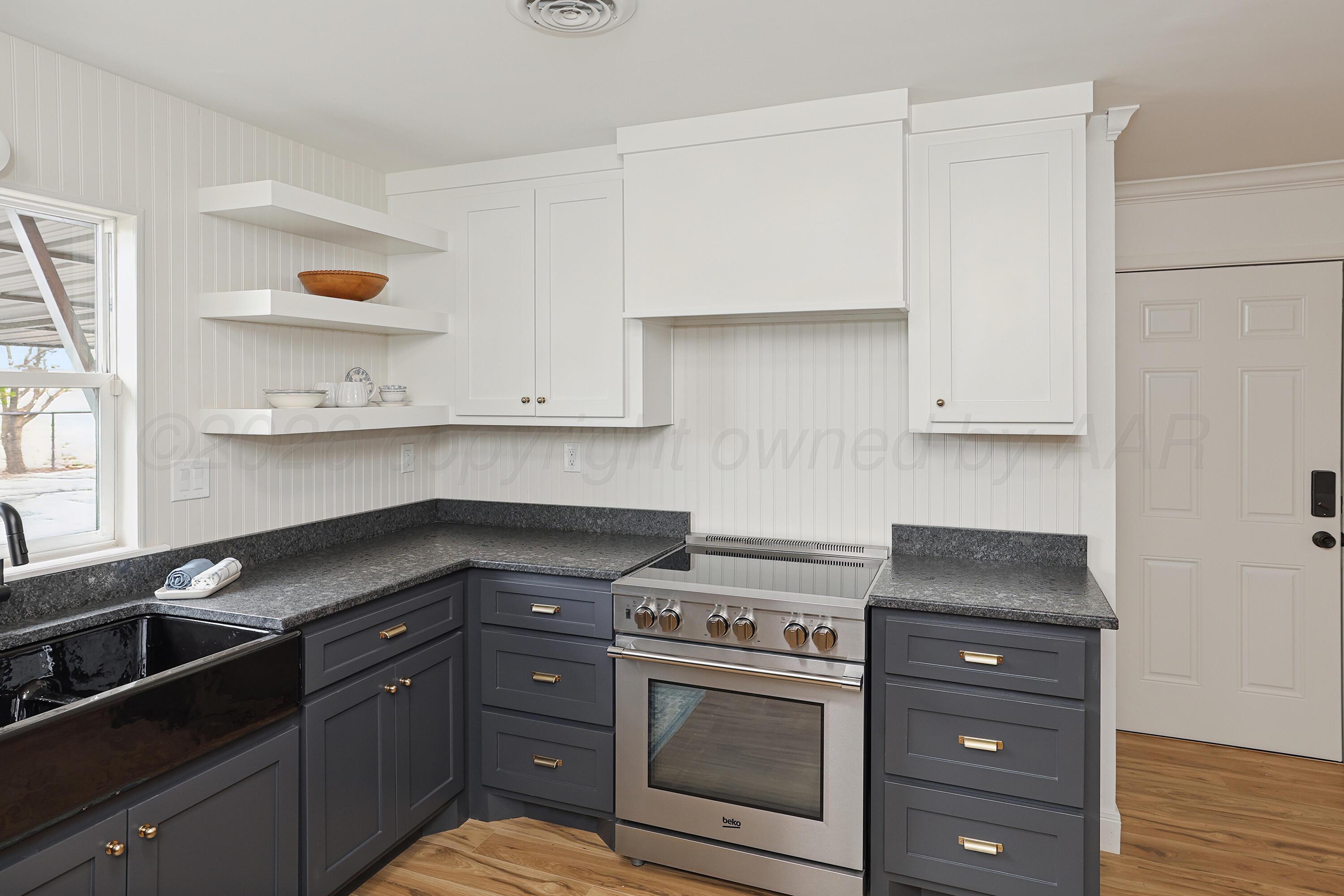 5920 Hester Road Property Photo 15