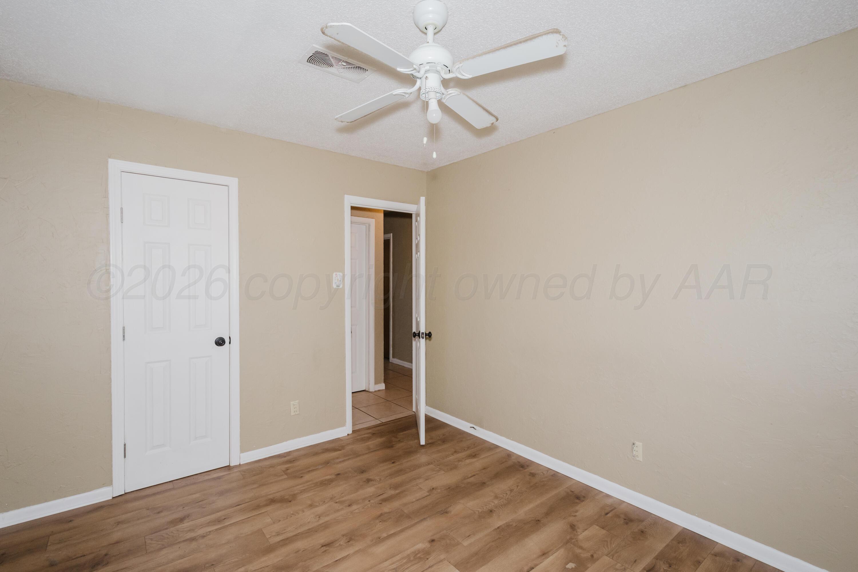 2900 S Vernon Street Property Photo 16