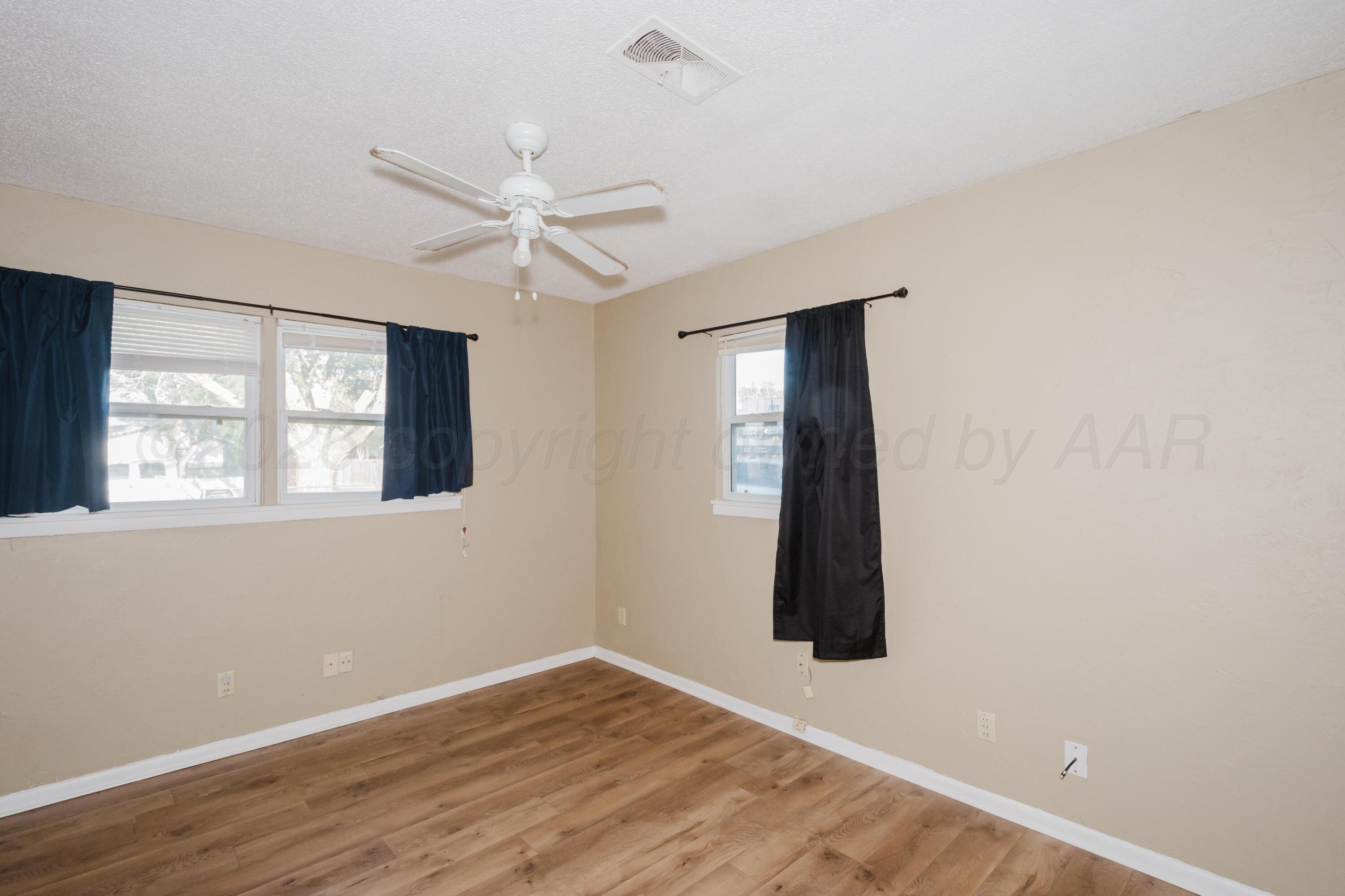 2900 S Vernon Street Property Photo 17