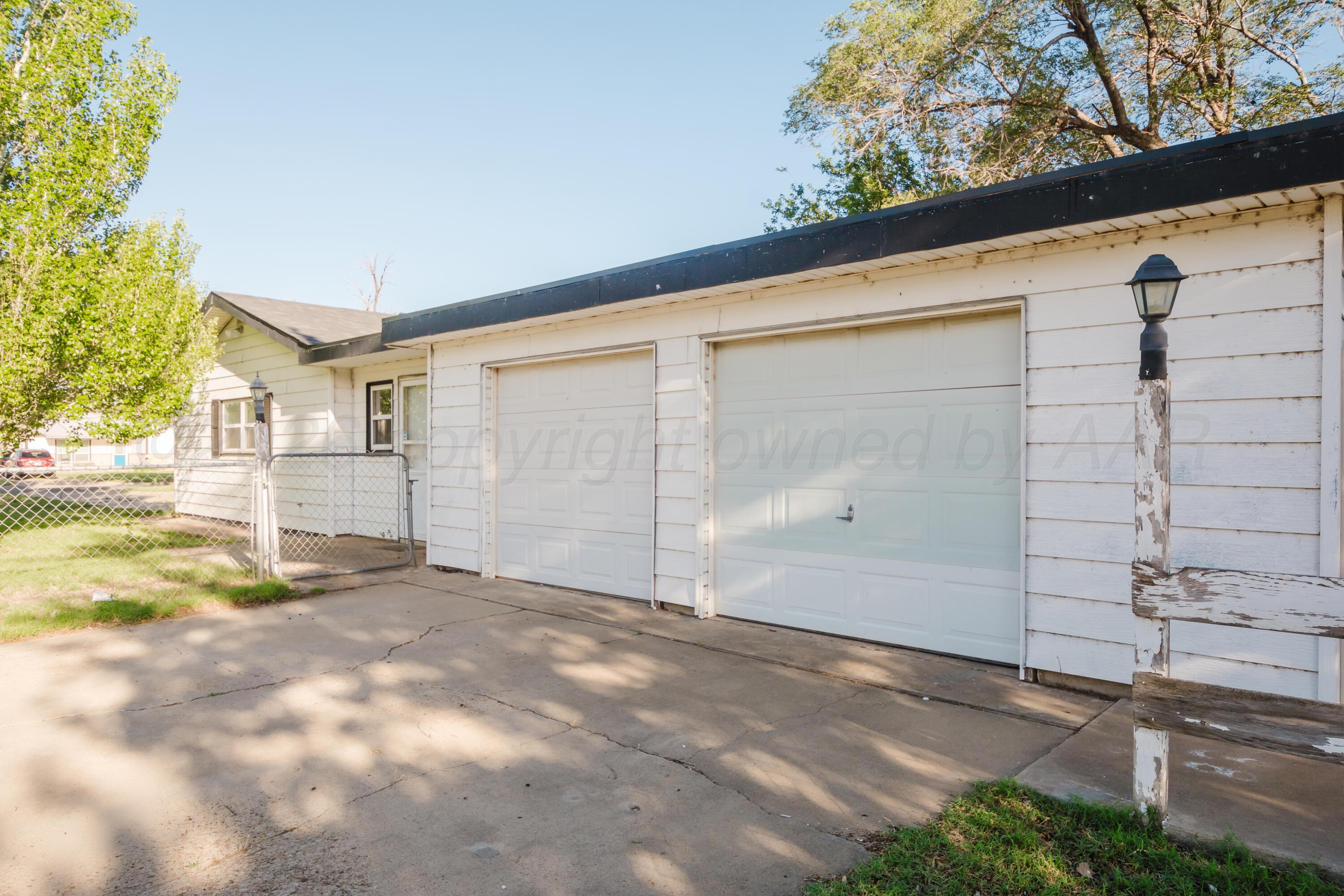2900 S Vernon Street Property Photo 22