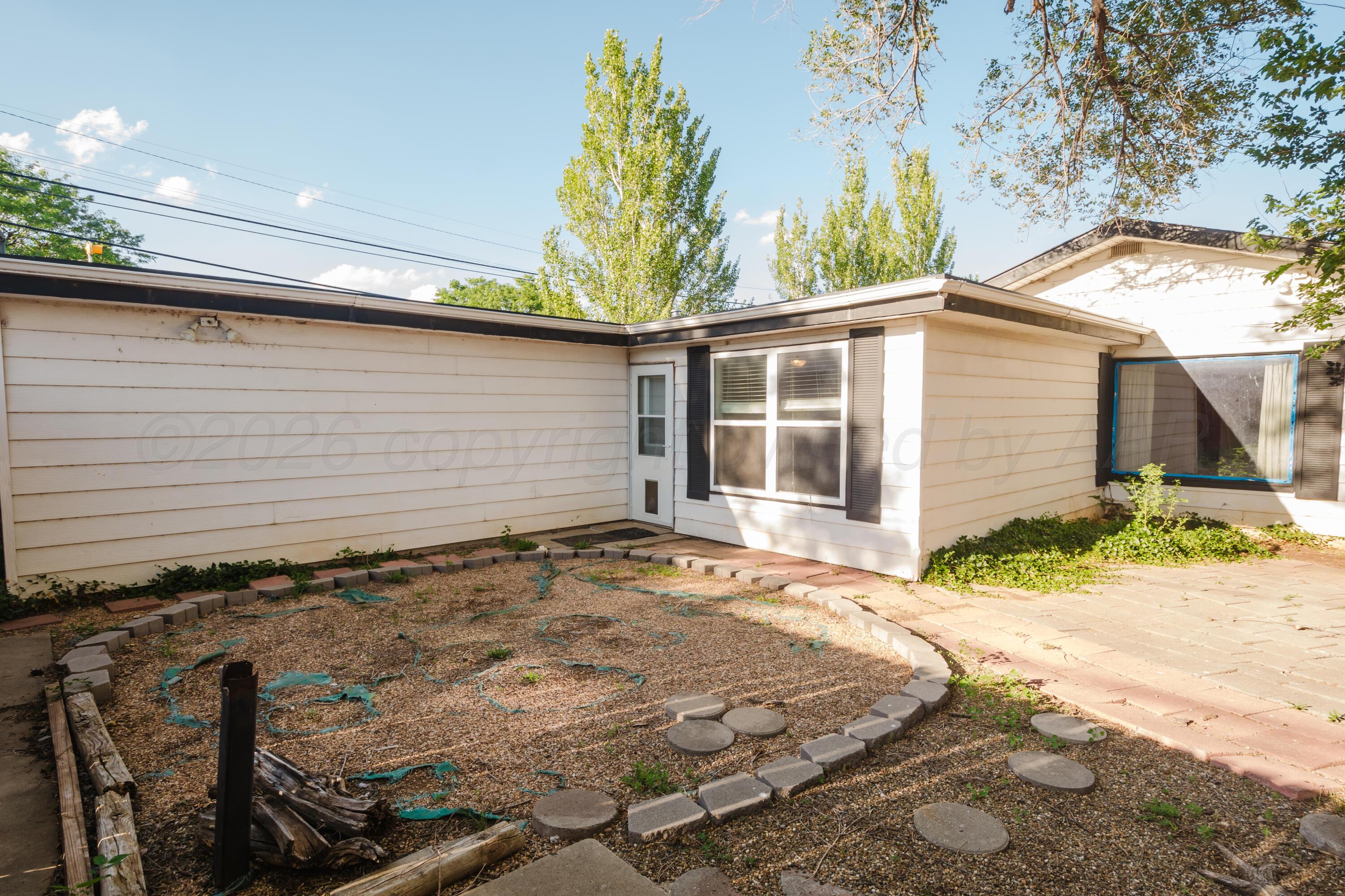 2900 S Vernon Street Property Photo 23